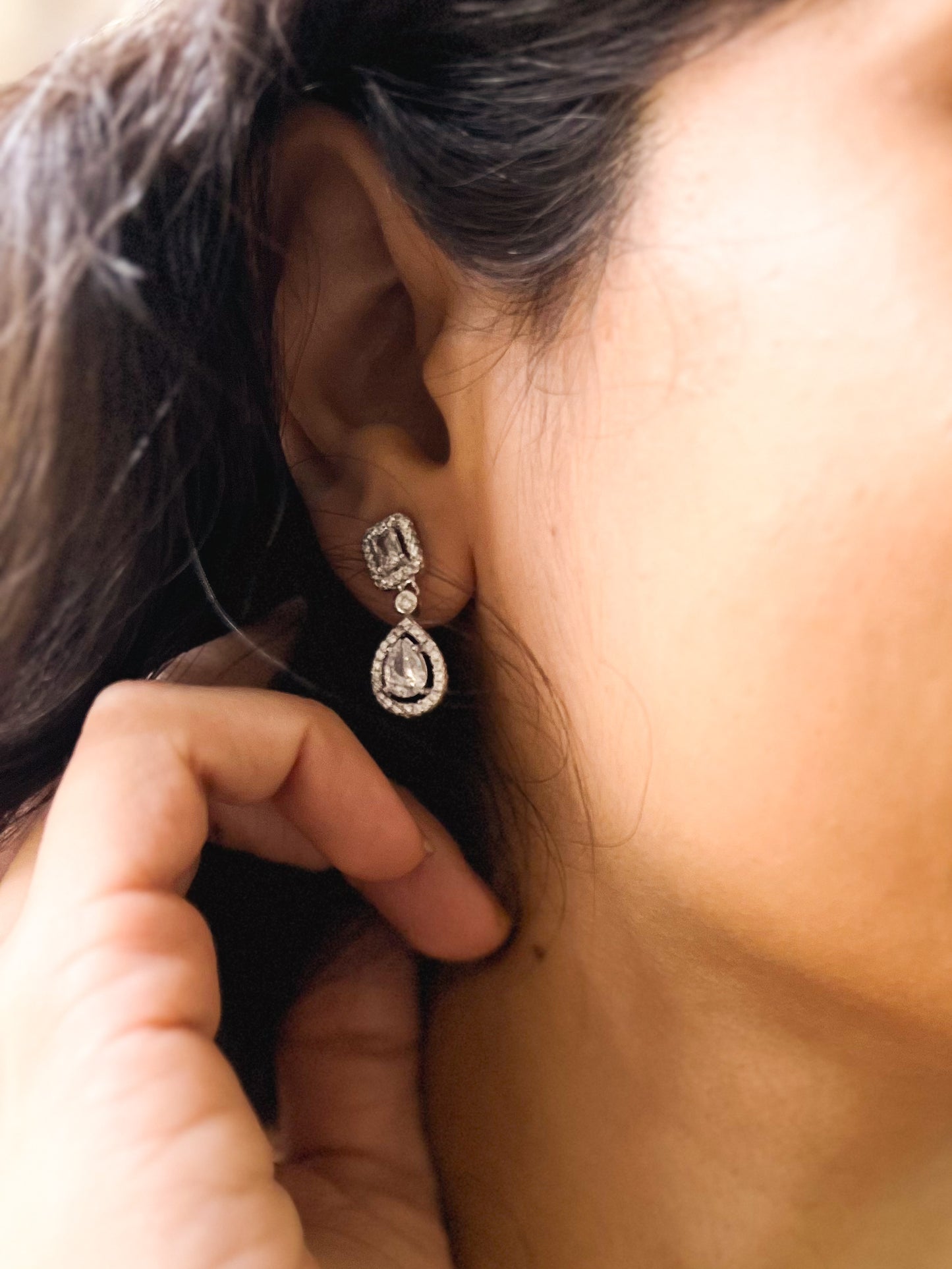 Aureate sterling silver drops with zircons