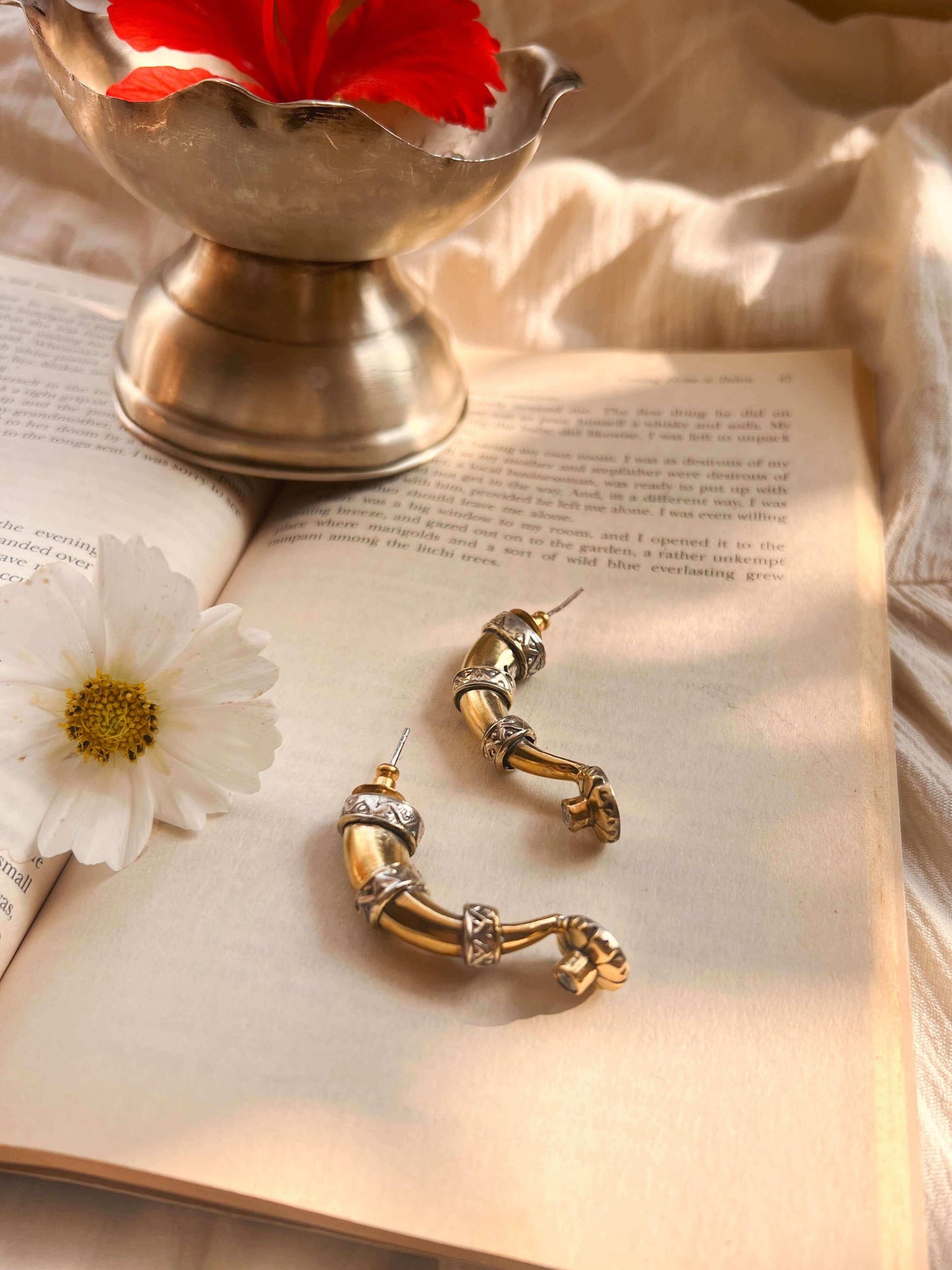 Shringi dual tone silver earring
