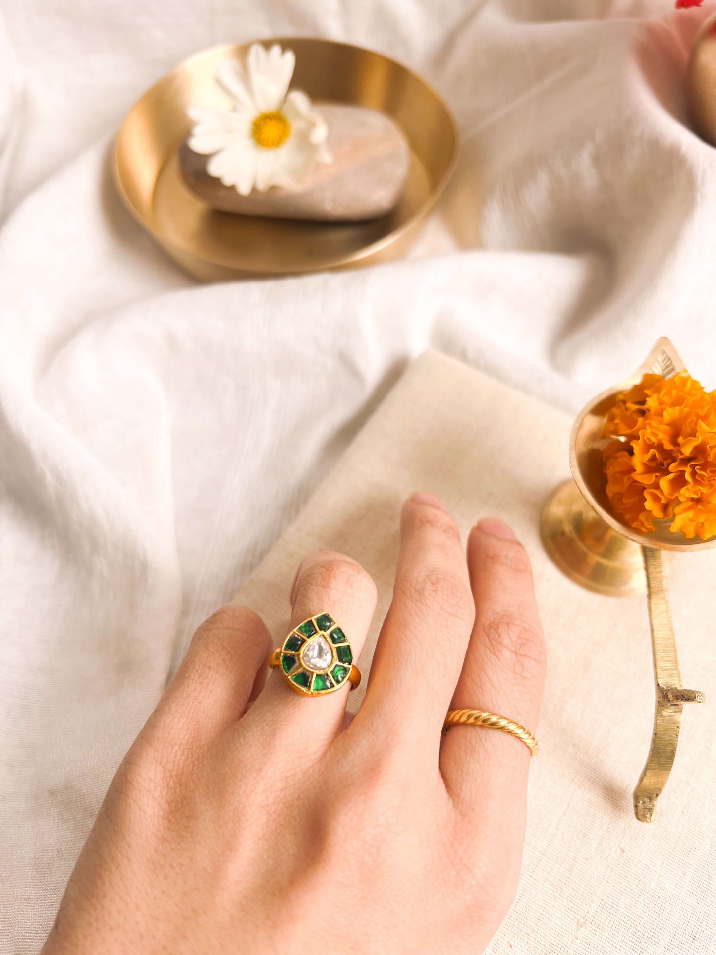 Palash gold plated ring with kundan in silver