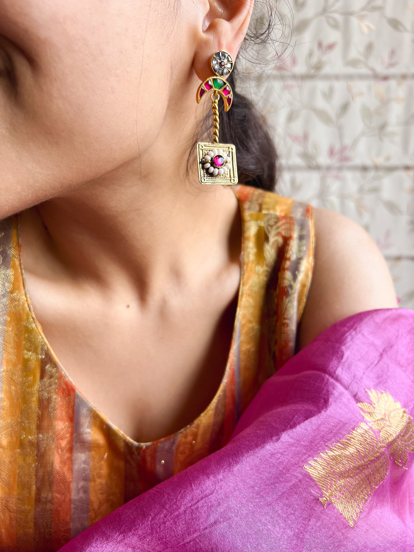 Arunima gold plated silver earring with kundan