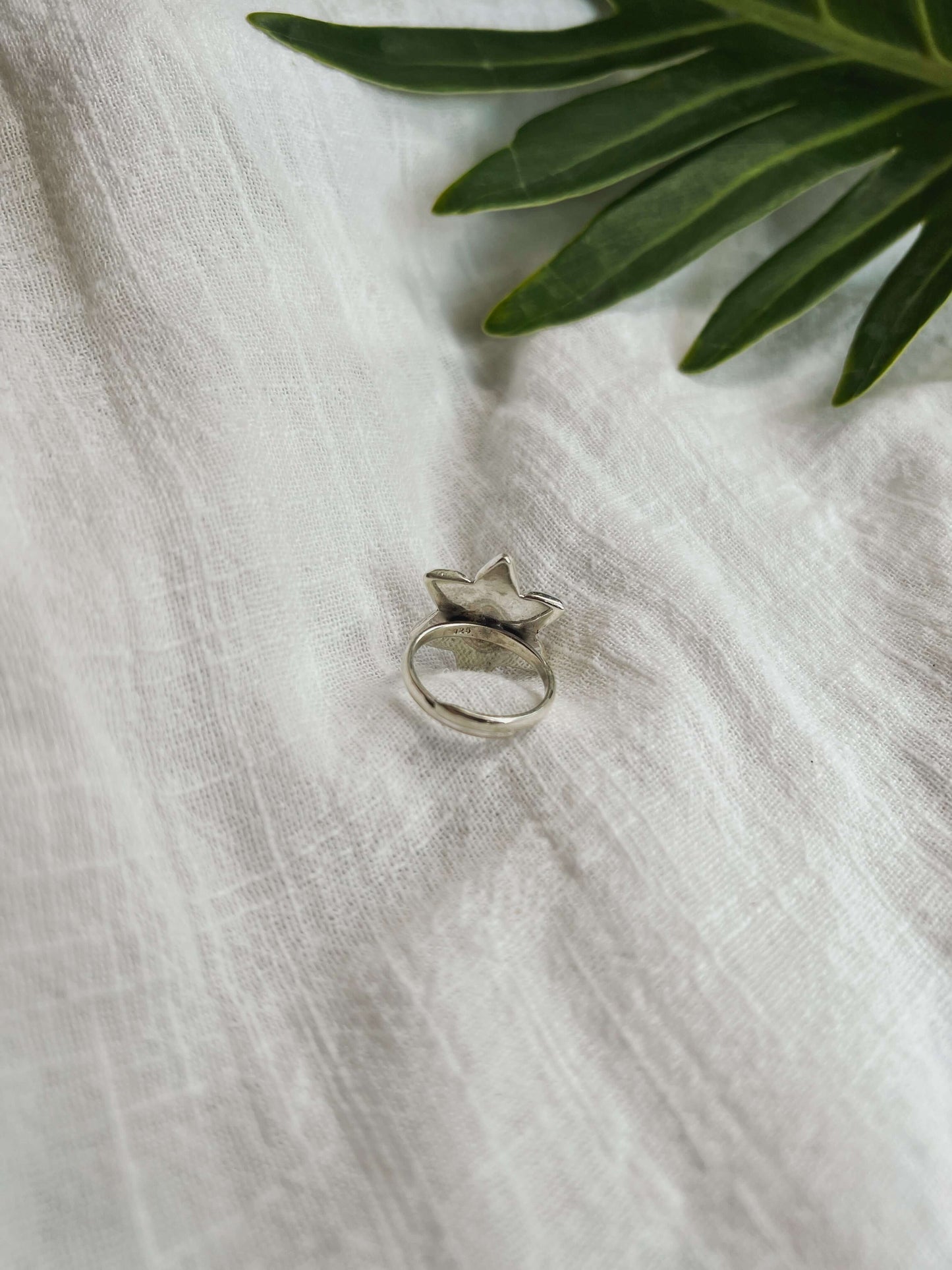 Adrika ring with ruby stones and pearl