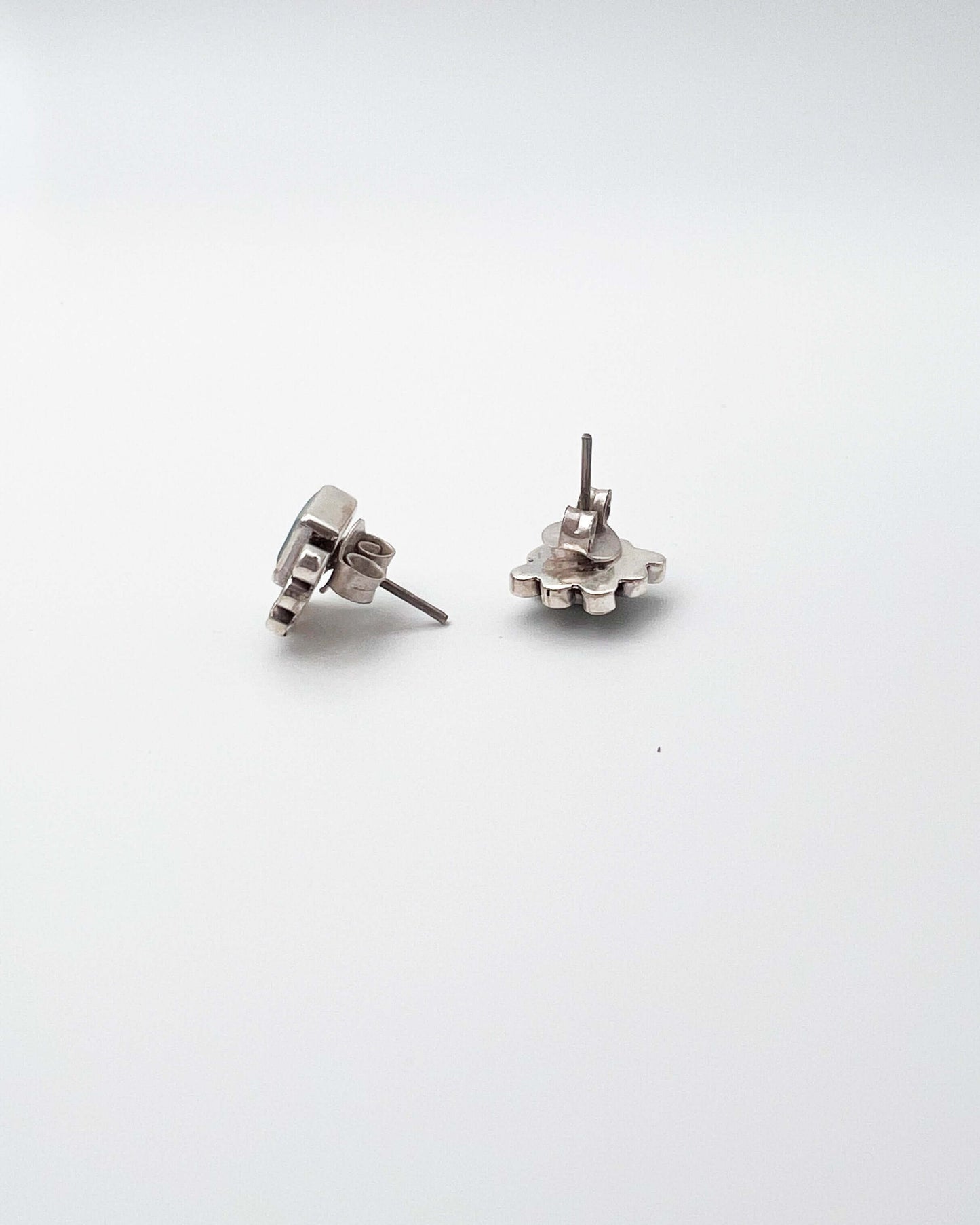 Uma Silver mini studs with aquamarine and zircons