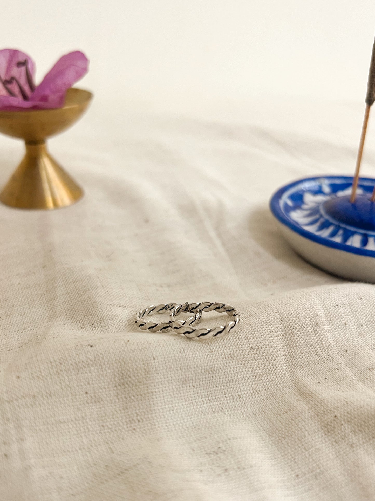 Twisty adjustable ring in sterling silver