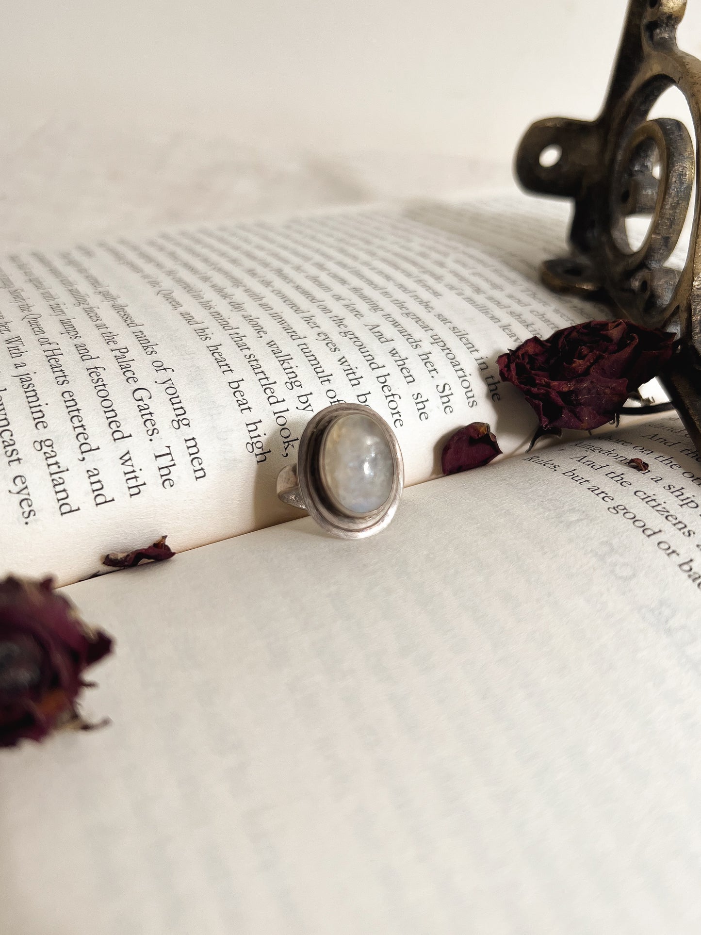 Shanti ring in oxidised sterling silver with moonstone (adjustable)