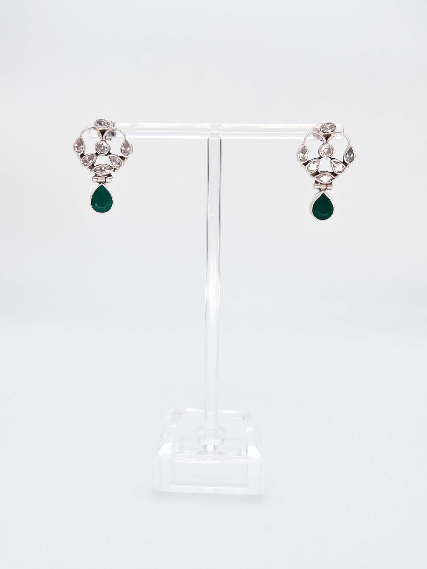 Ekaa studs in kundan with drop detail