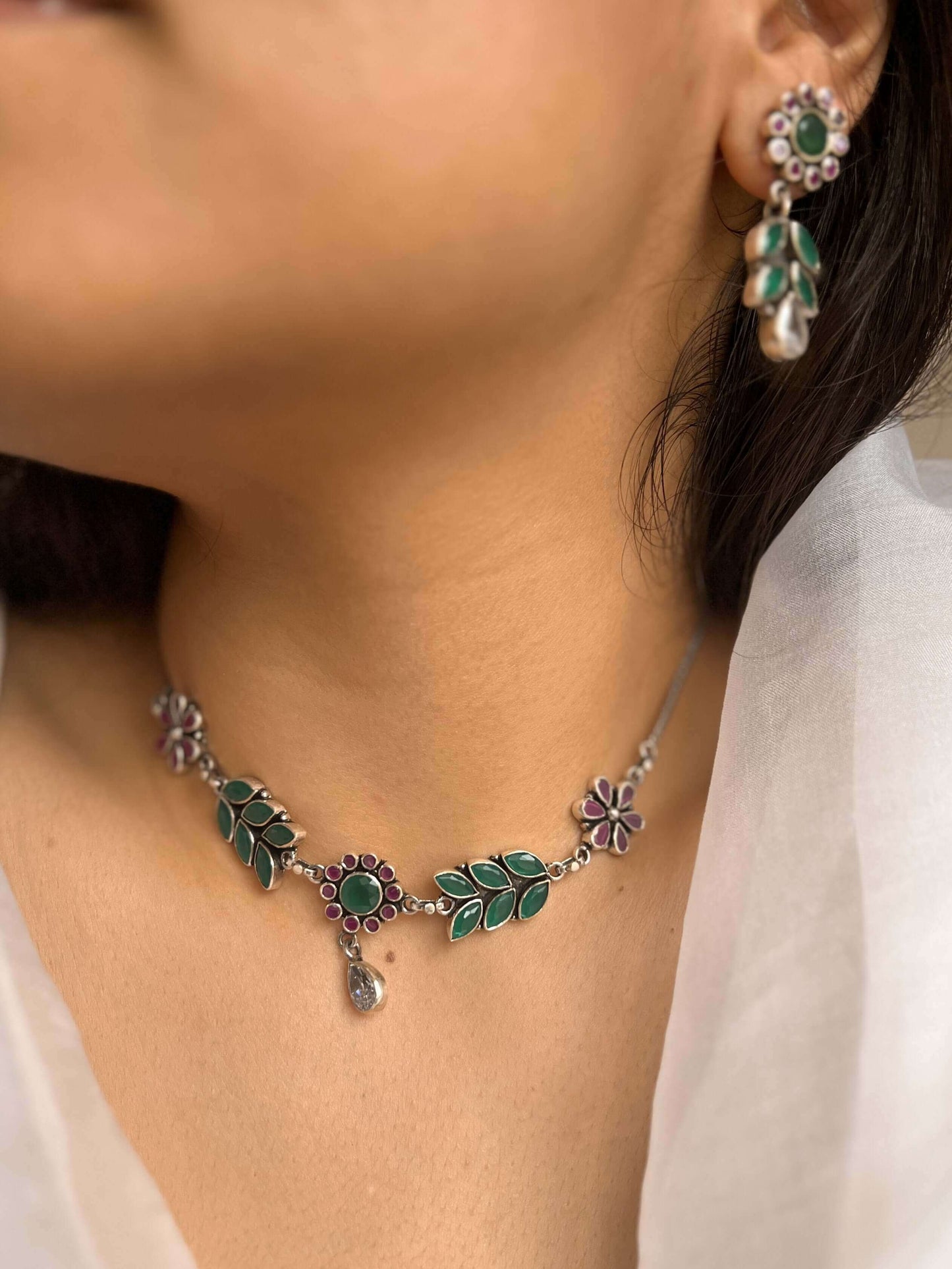 Bela silver necklace in green and ruby pink glass stone