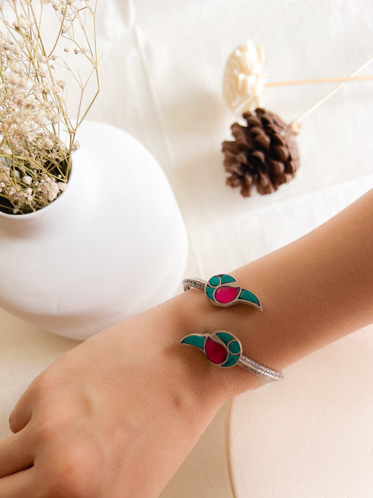 Toucan kada in silver with turquoise stone detail