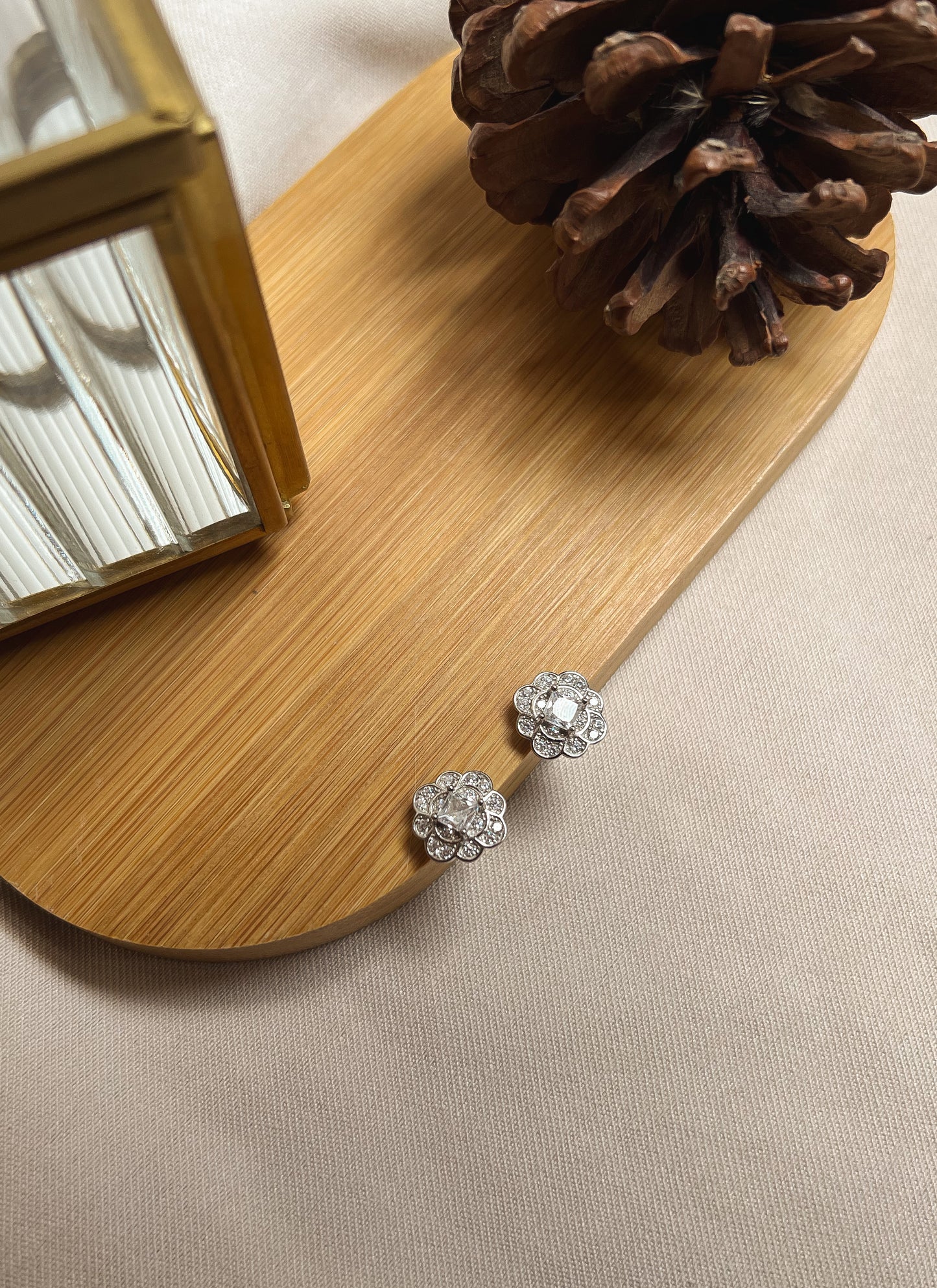 Lumi 925 silver studs with zircons