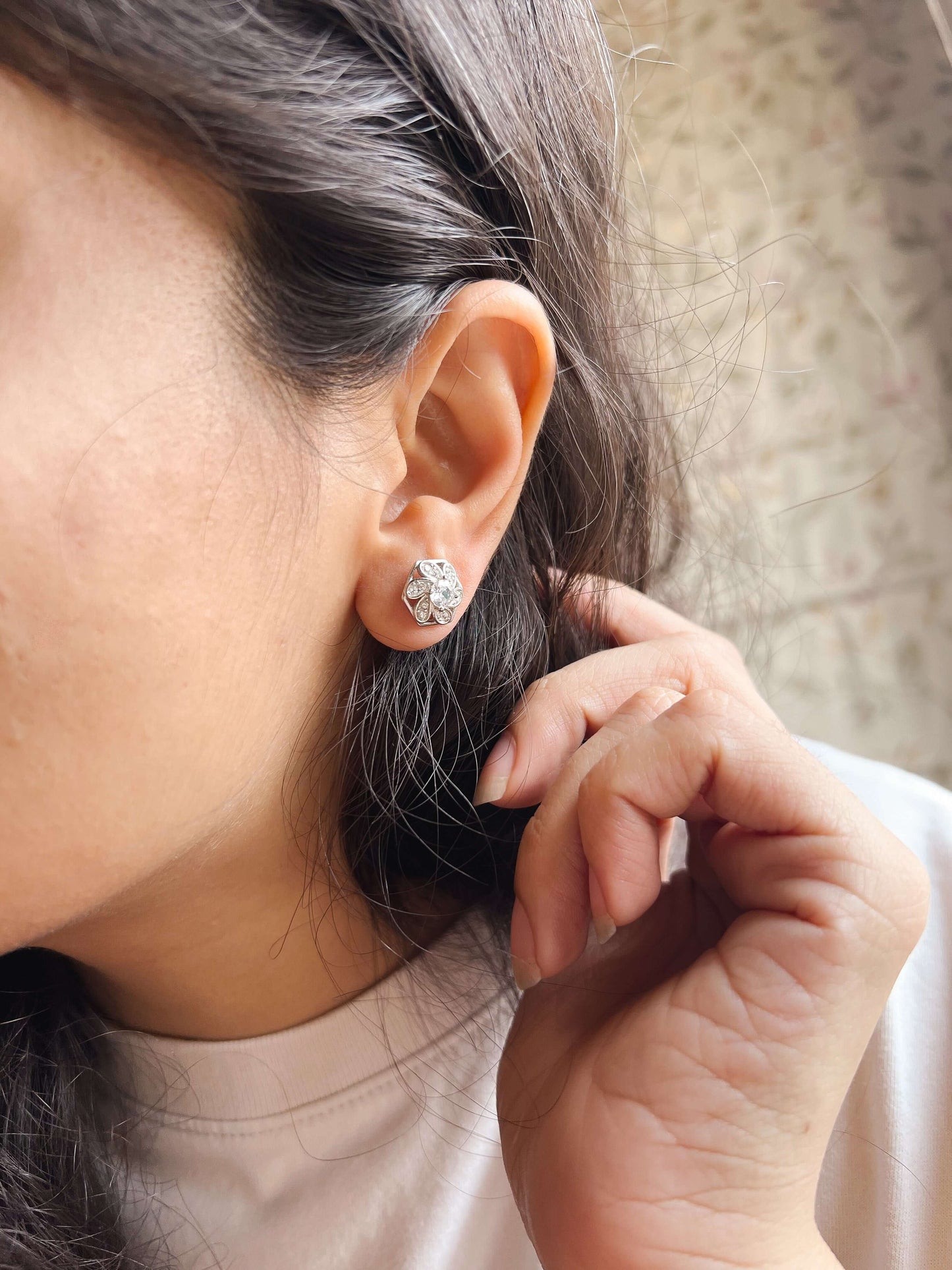 Maeve studs in 925 silver with zircons