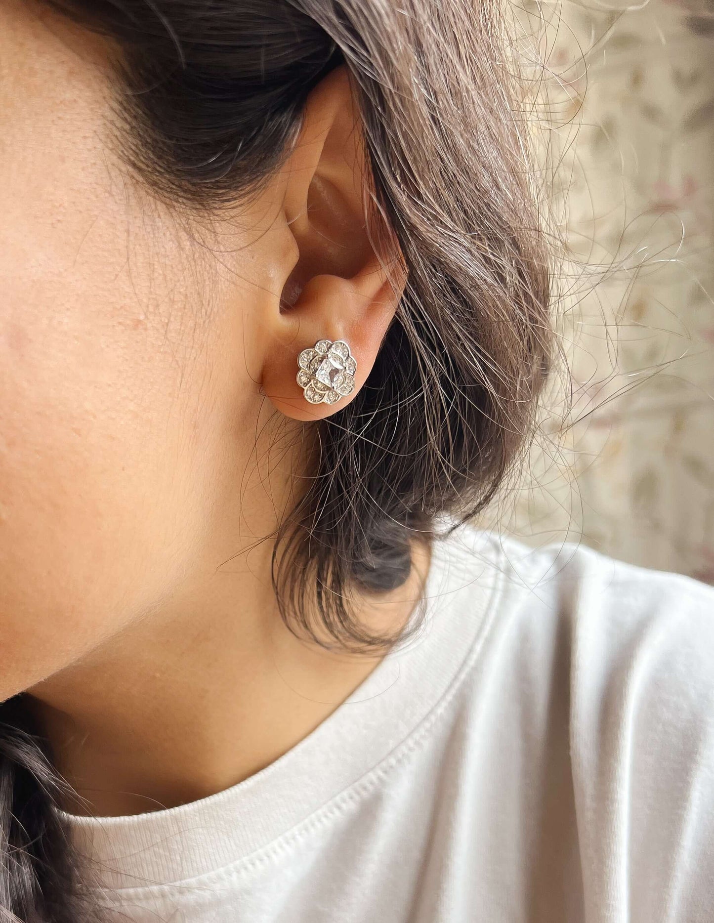 Lumi 925 silver studs with zircons
