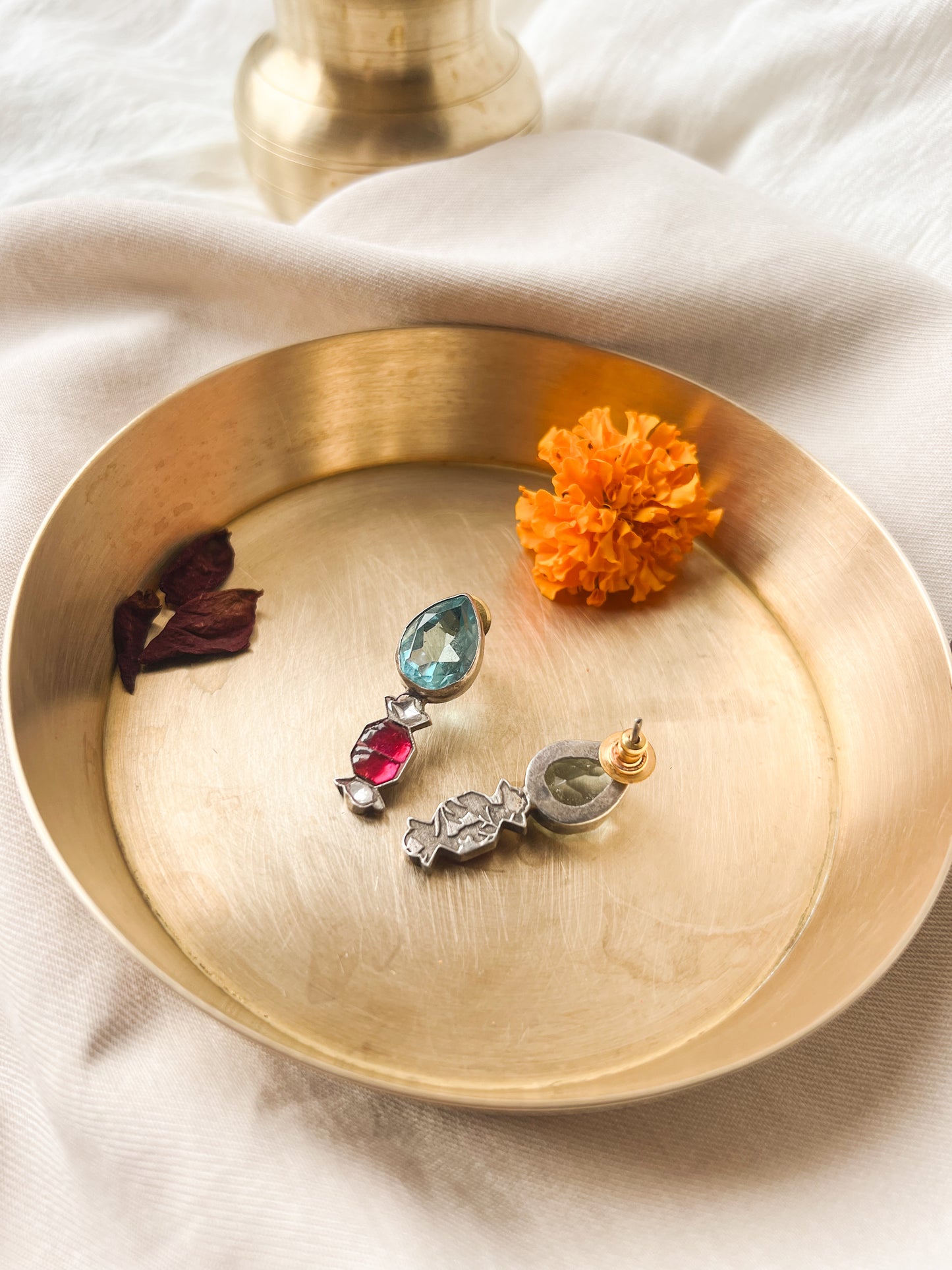 Lavanya stud with aquamarine crystal and ruby onyx