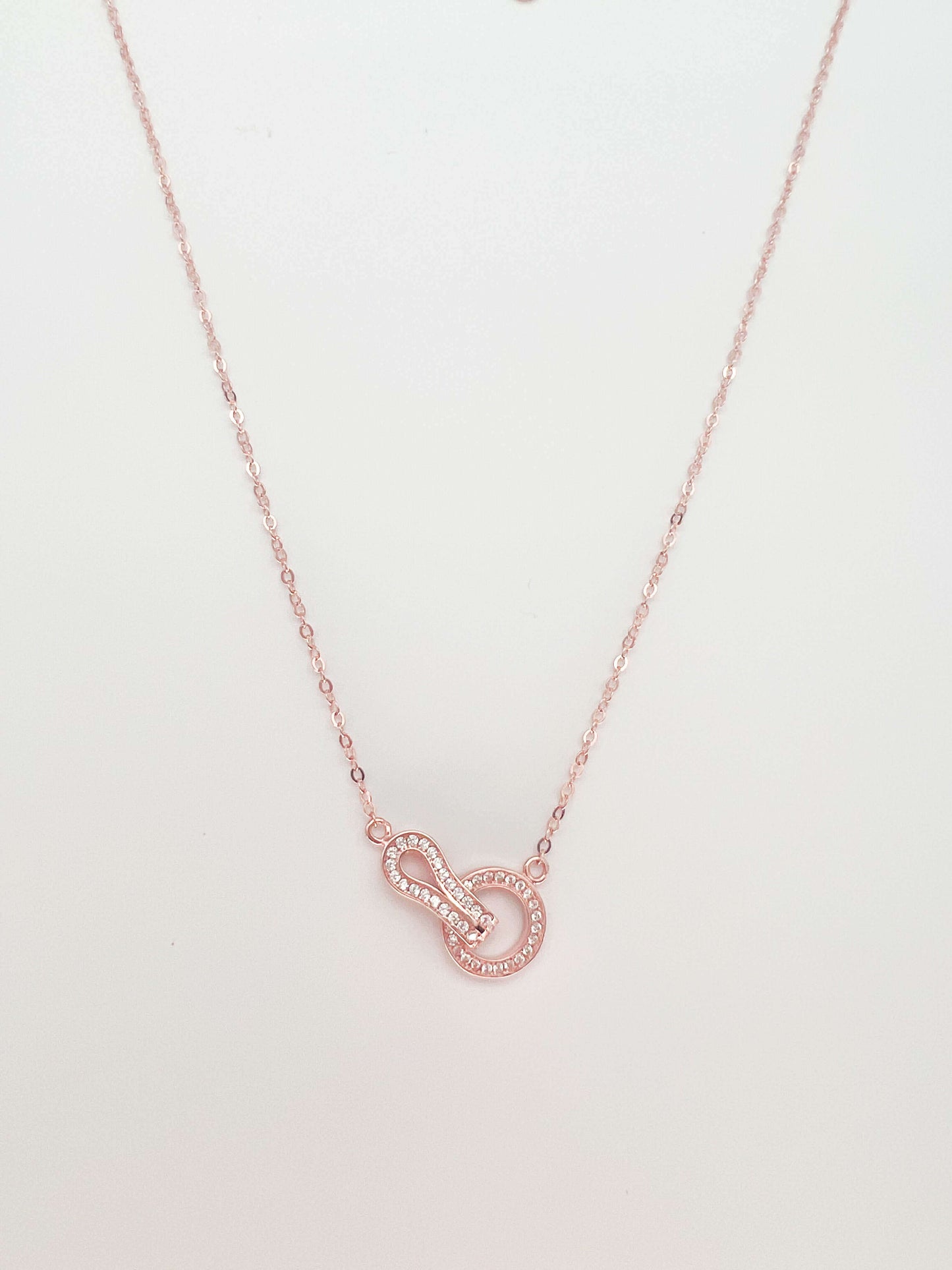 Eternity neck chain in rose gold plated silver