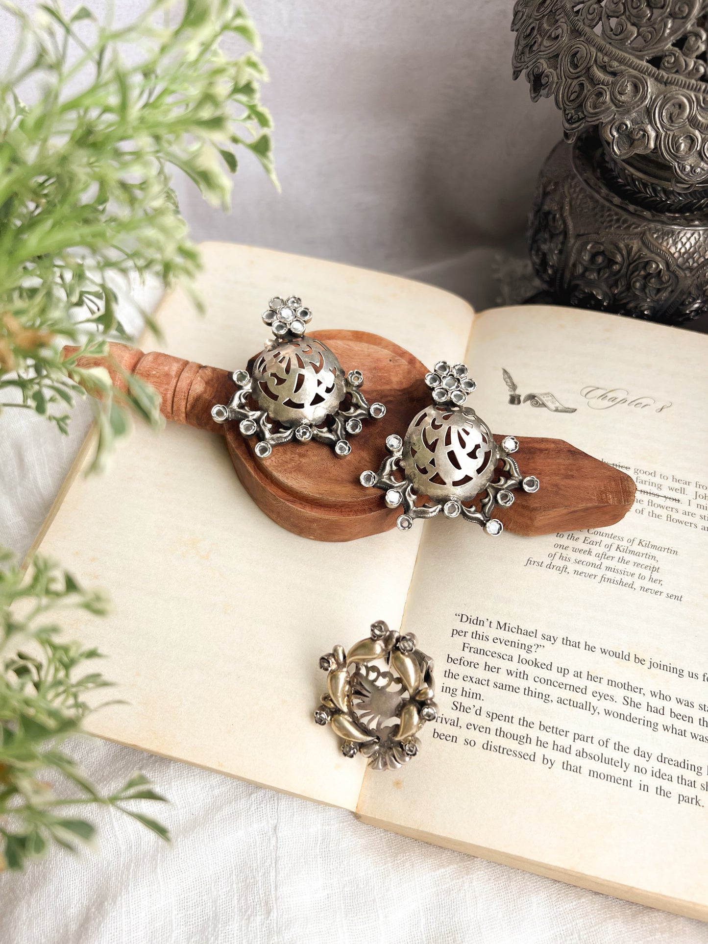Jheena silver dual tone statement earring