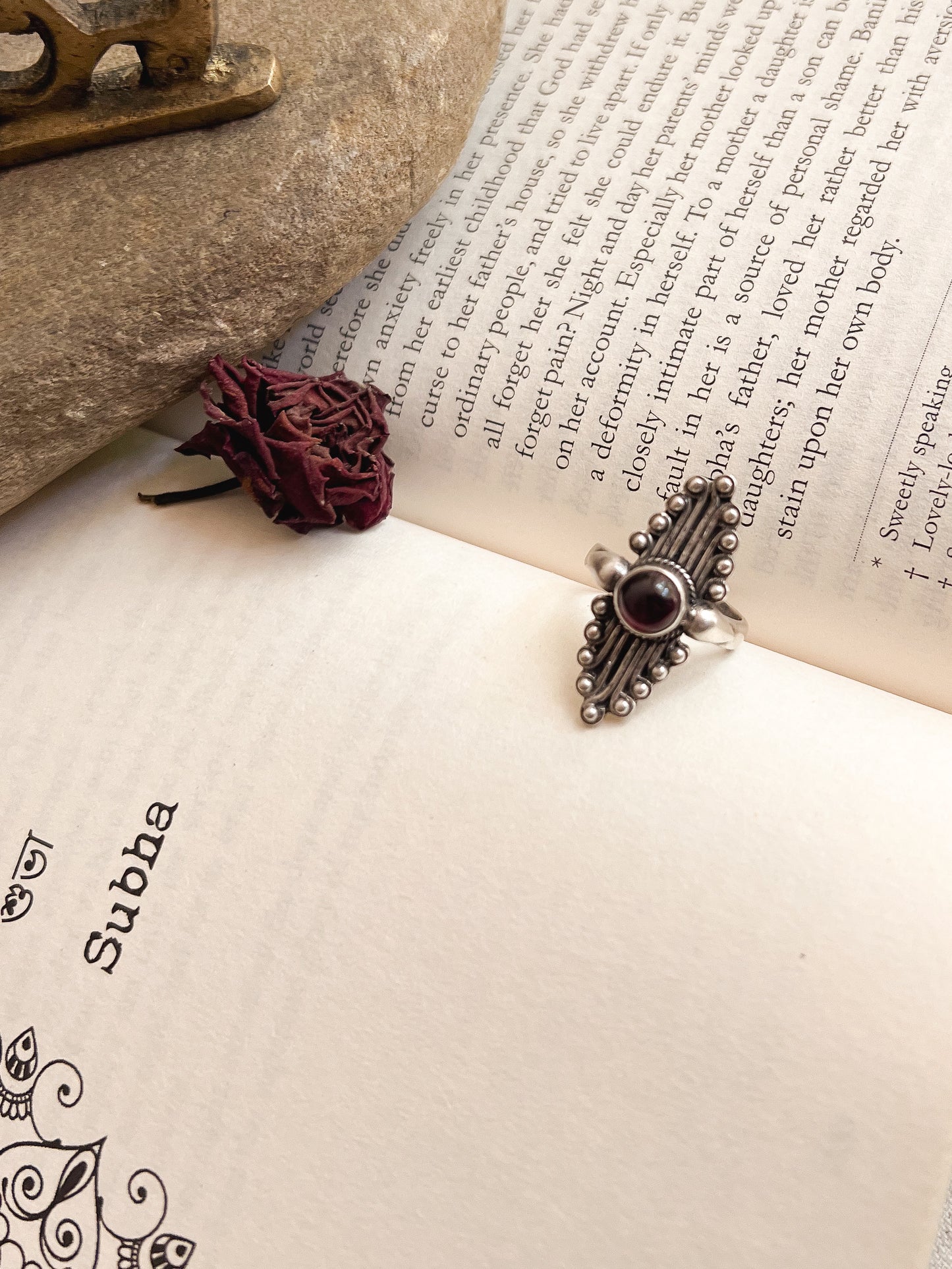 Dhala oxidised silver ring with garnet stone (adjustable)