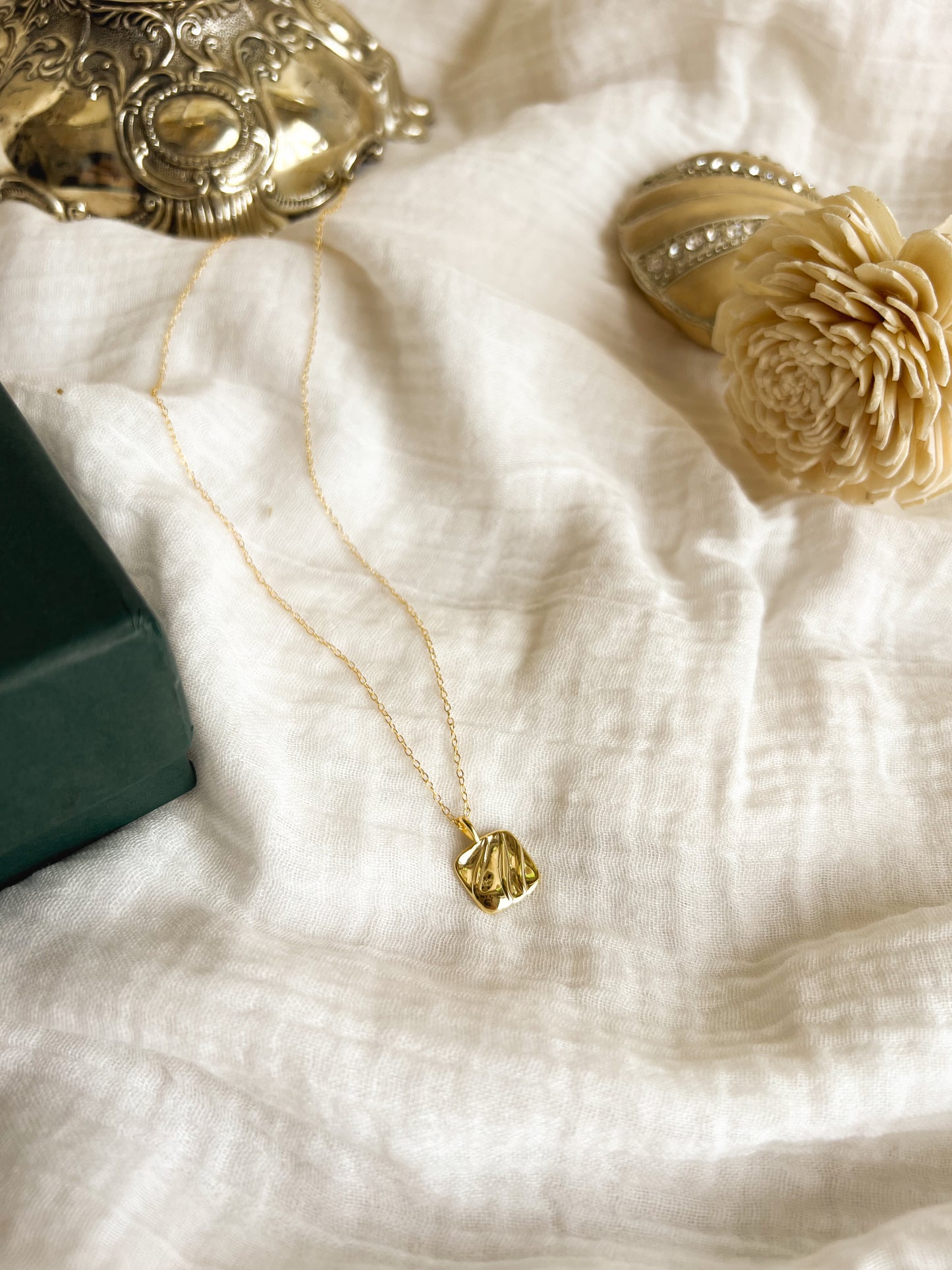Quad gold plated silver chain with adjutable closure