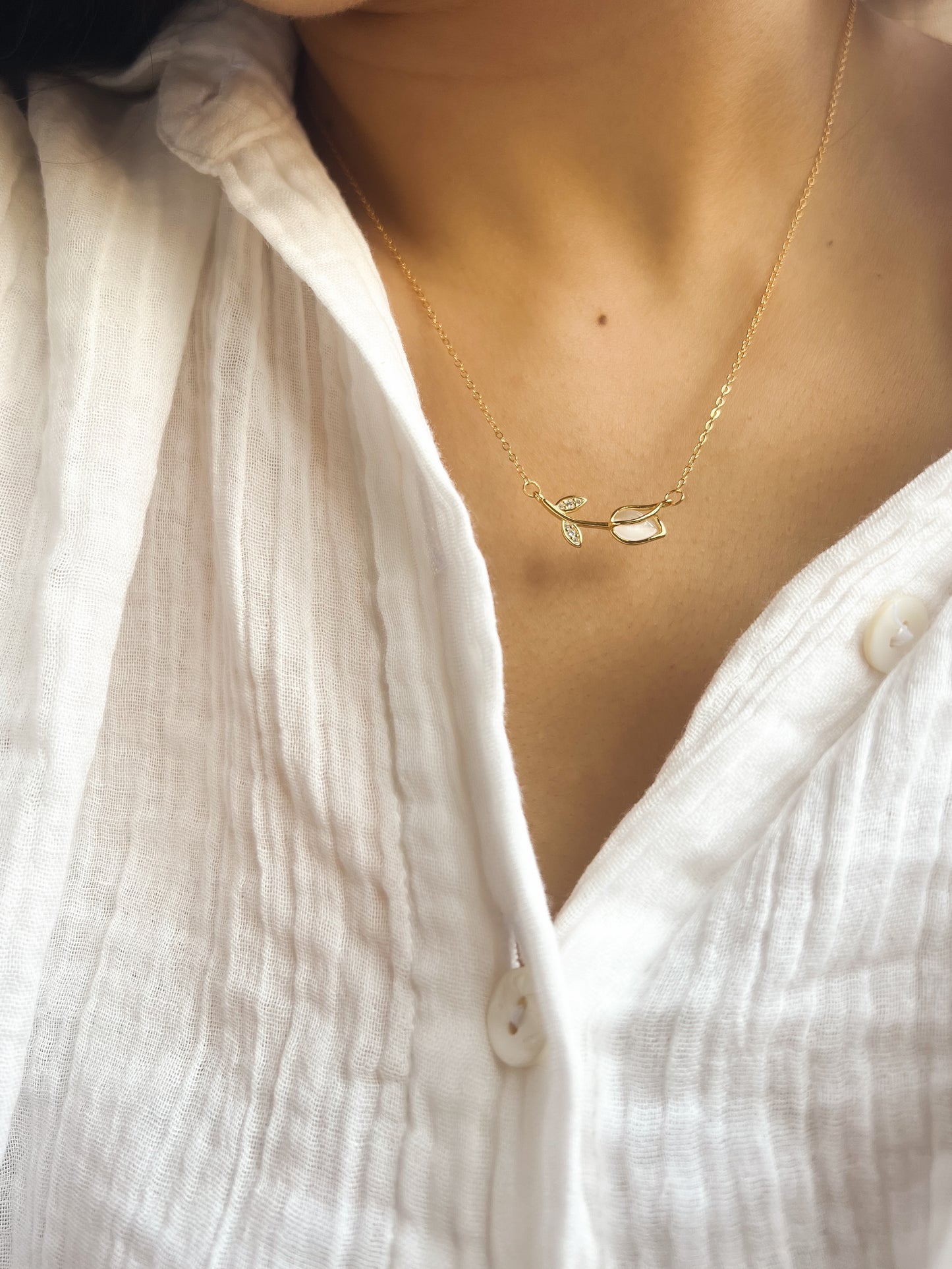 Rosa gold plated silver chain with rose charm