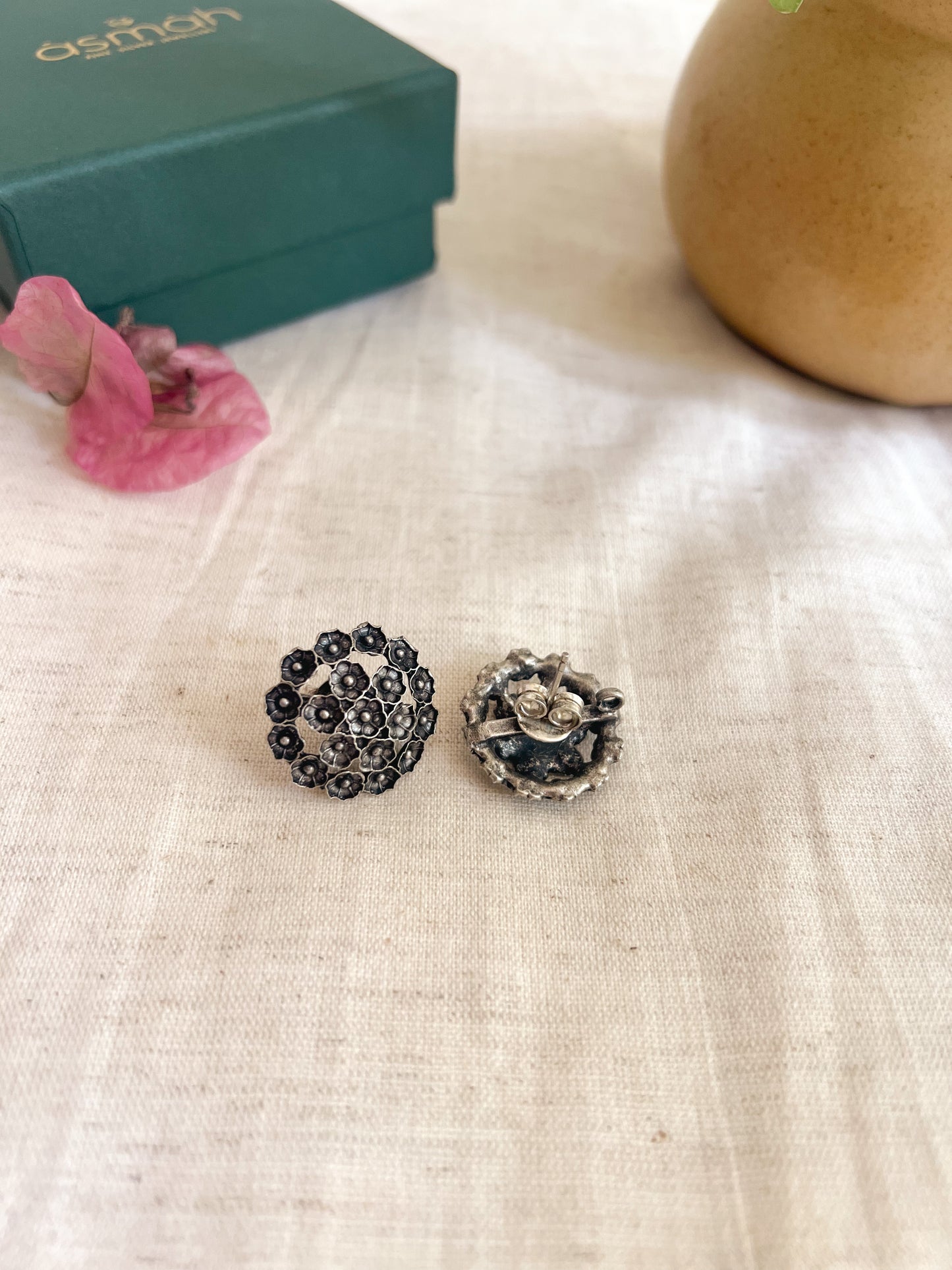 Guldasta studs in sterling silver