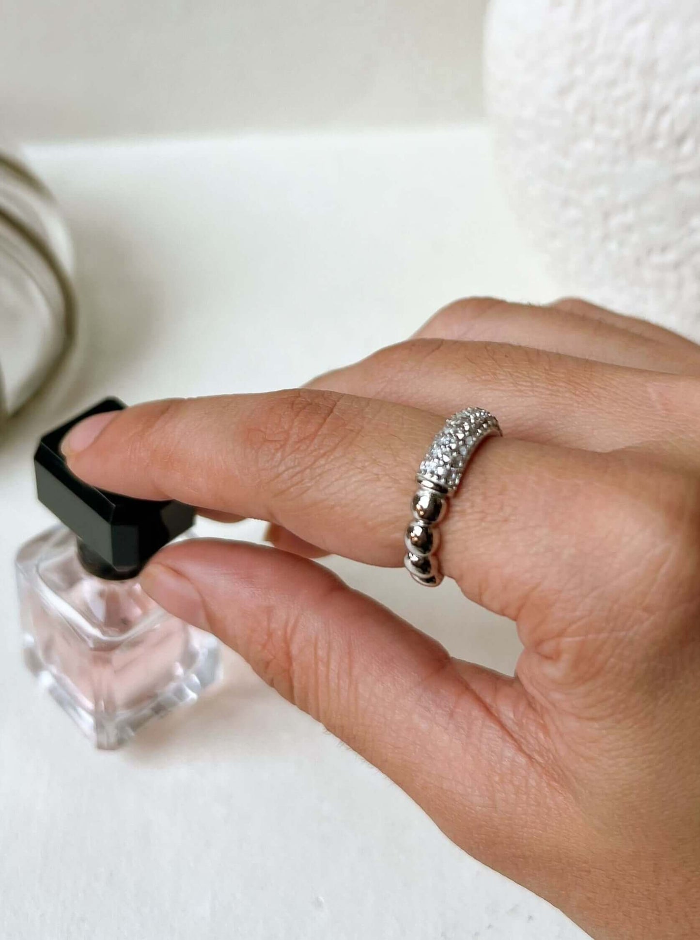 Aria silver ring with zircons