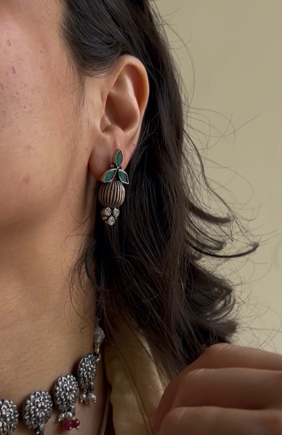 Ananas oxidised silver studs with green onyx