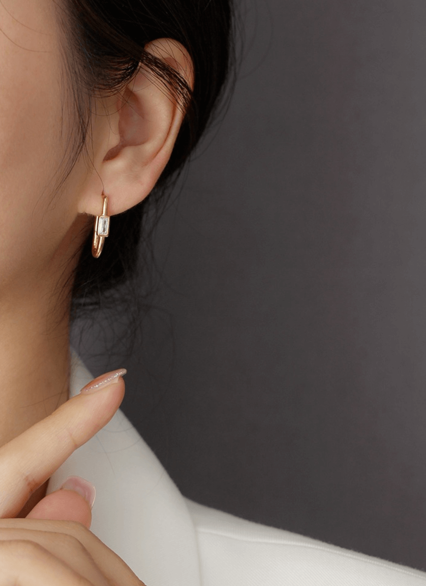 Niccola gold plated sterling silver earring with crystal detail
