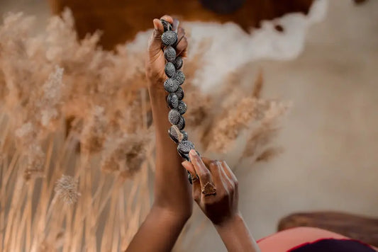 The Evolution of the Cultural Necklace: From Tradition to Trend