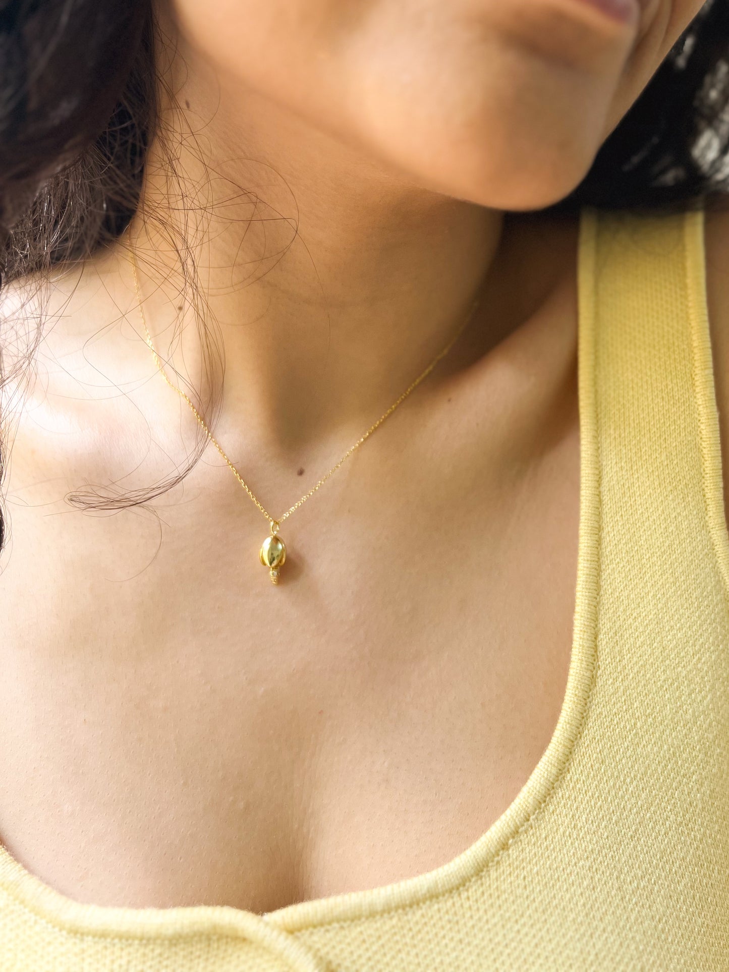 Tulip pendant 18K gold plated sterling silver neck chain