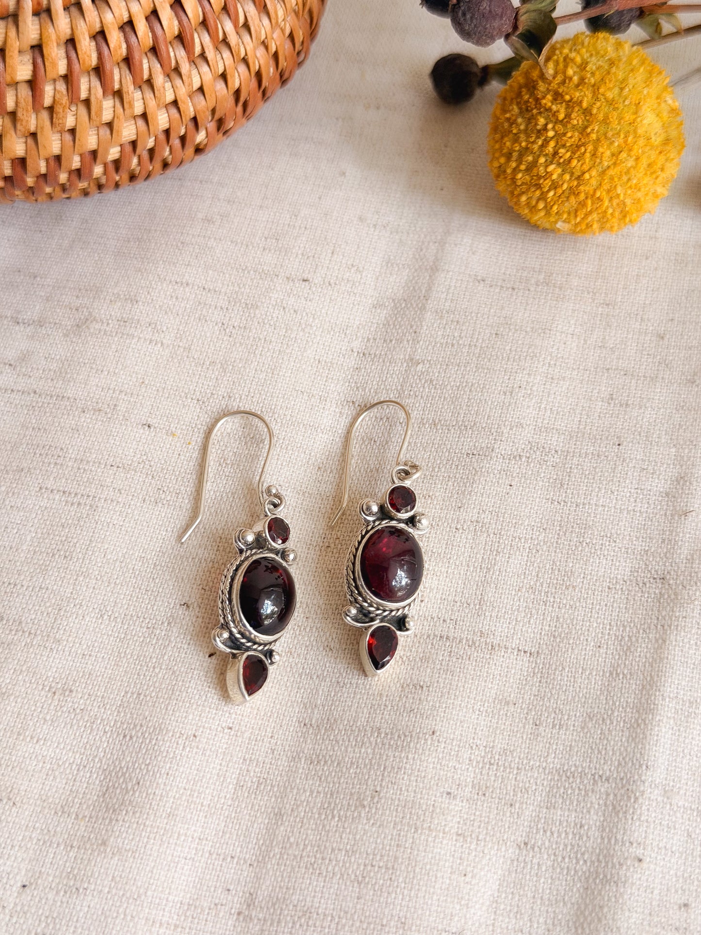 Devina gem stone fish hook earrings in silver (2 color variant)