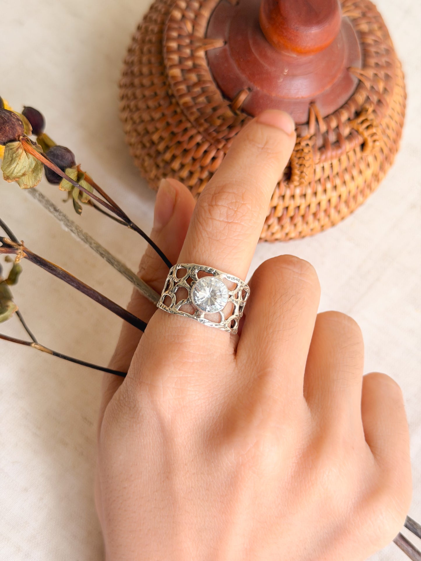 Prakrat silver ring with gemstone (3 color variants / adjustable)