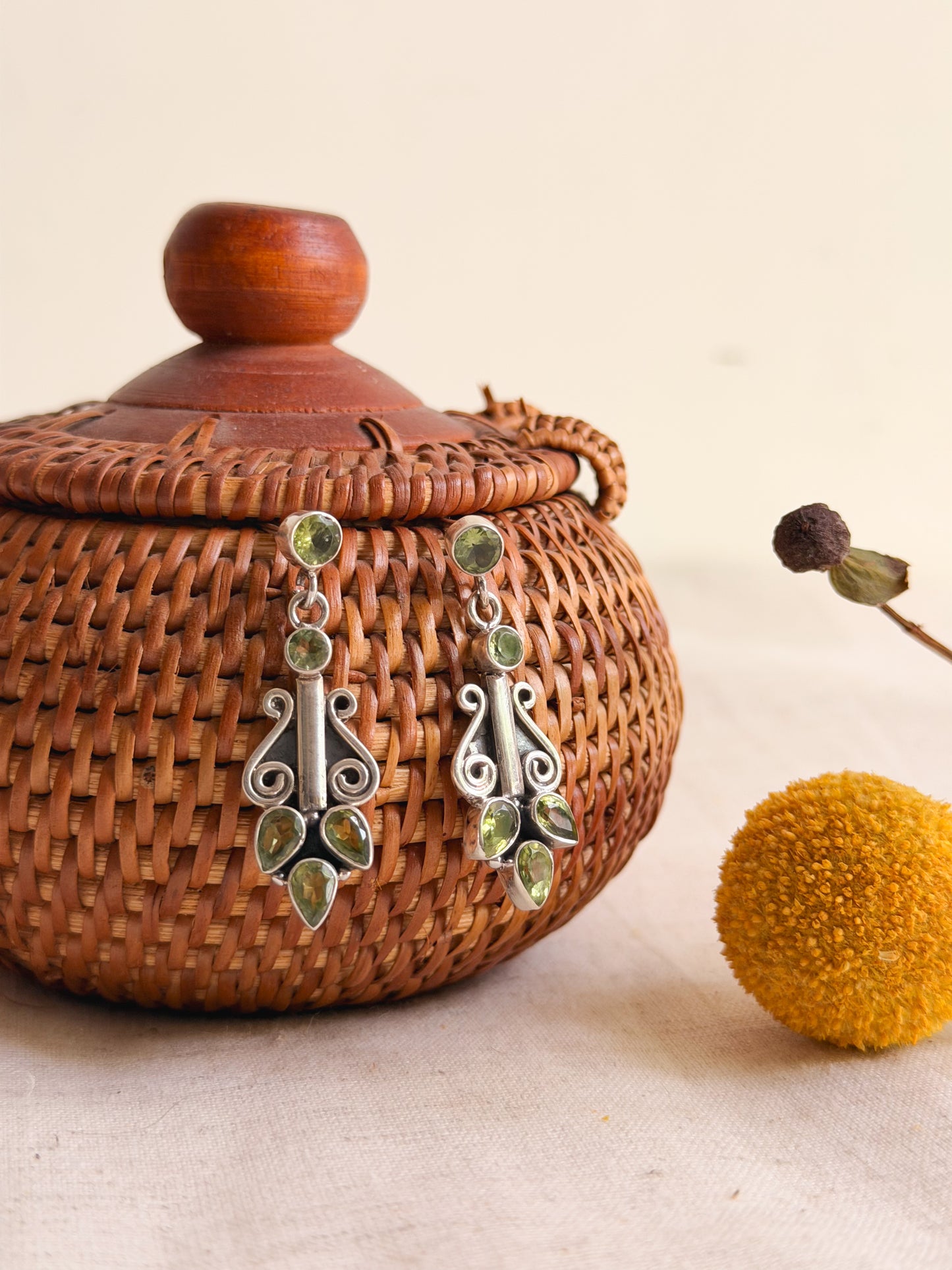Saraj silver danglers with gemstones (2 color variants)