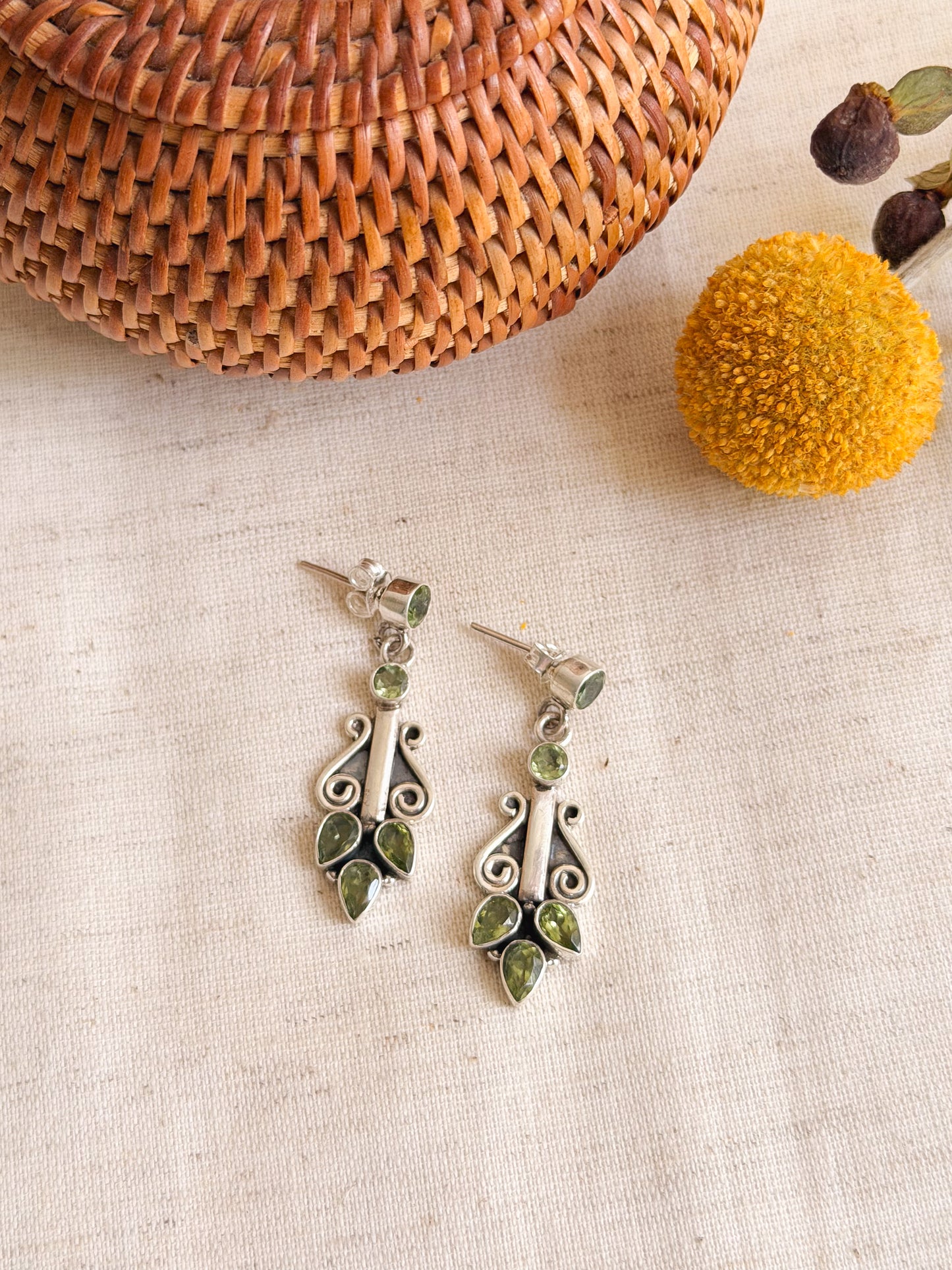 Saraj silver danglers with gemstones (2 color variants)