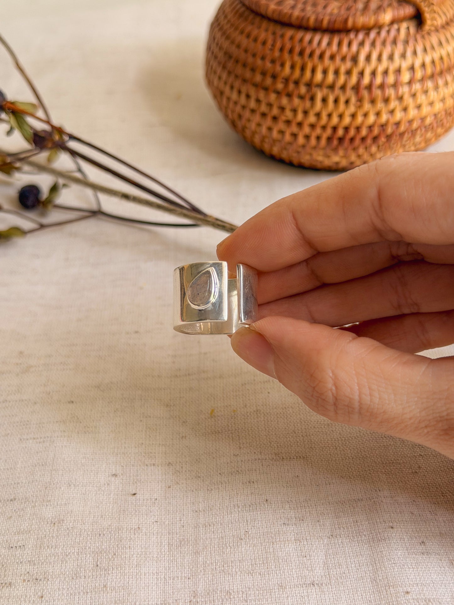 Wrap silver chunky ring with gemstone (2 color variant / adjustable)