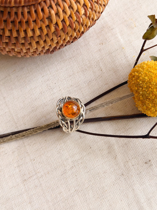 Latika ring in silver with gemstone (2 color variant /adjustable)