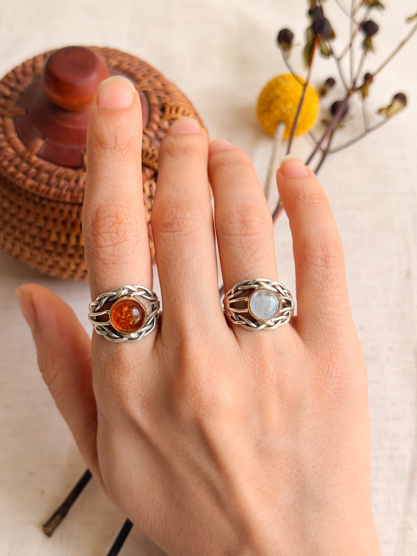 Latika ring in silver with gemstone (2 color variant /adjustable)