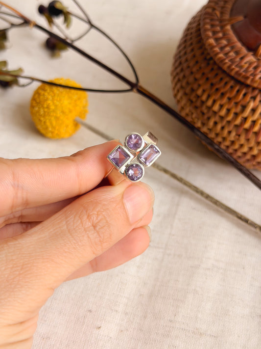 Kriti silver ring with gemstone (2 variants / adjustable)