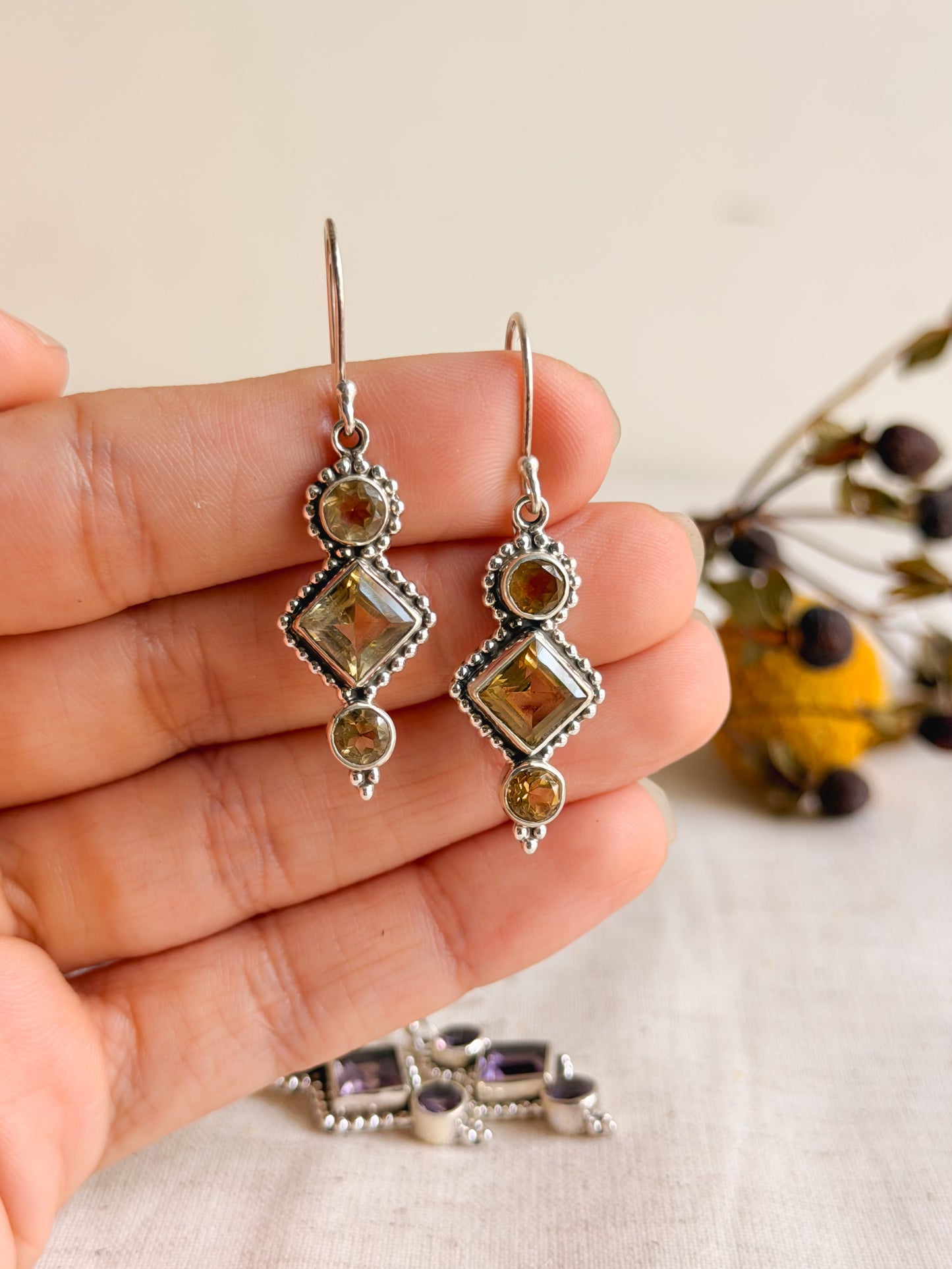 Trikon silver earring with fish hook and gemstones (4 color variant)