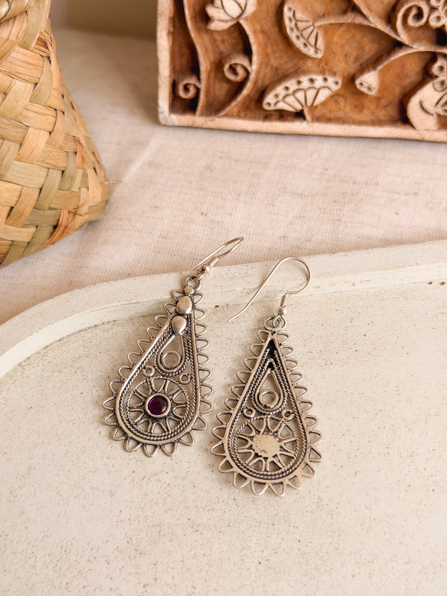 Eka silver drops with fish hook and ruby stone
