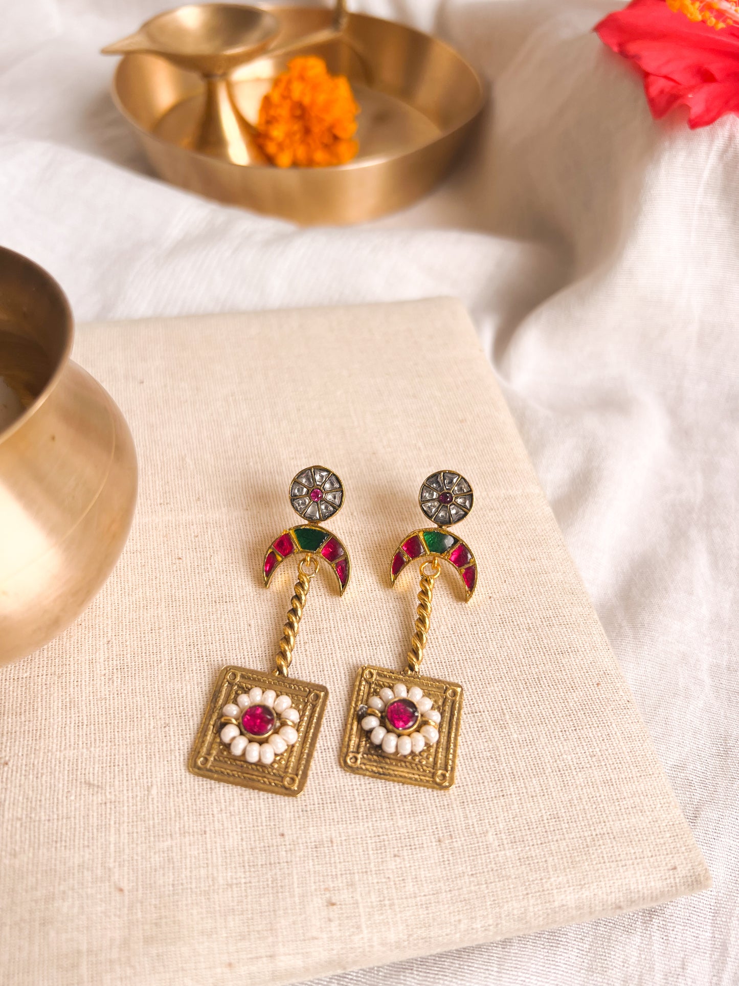 Arunima gold plated silver earring with kundan