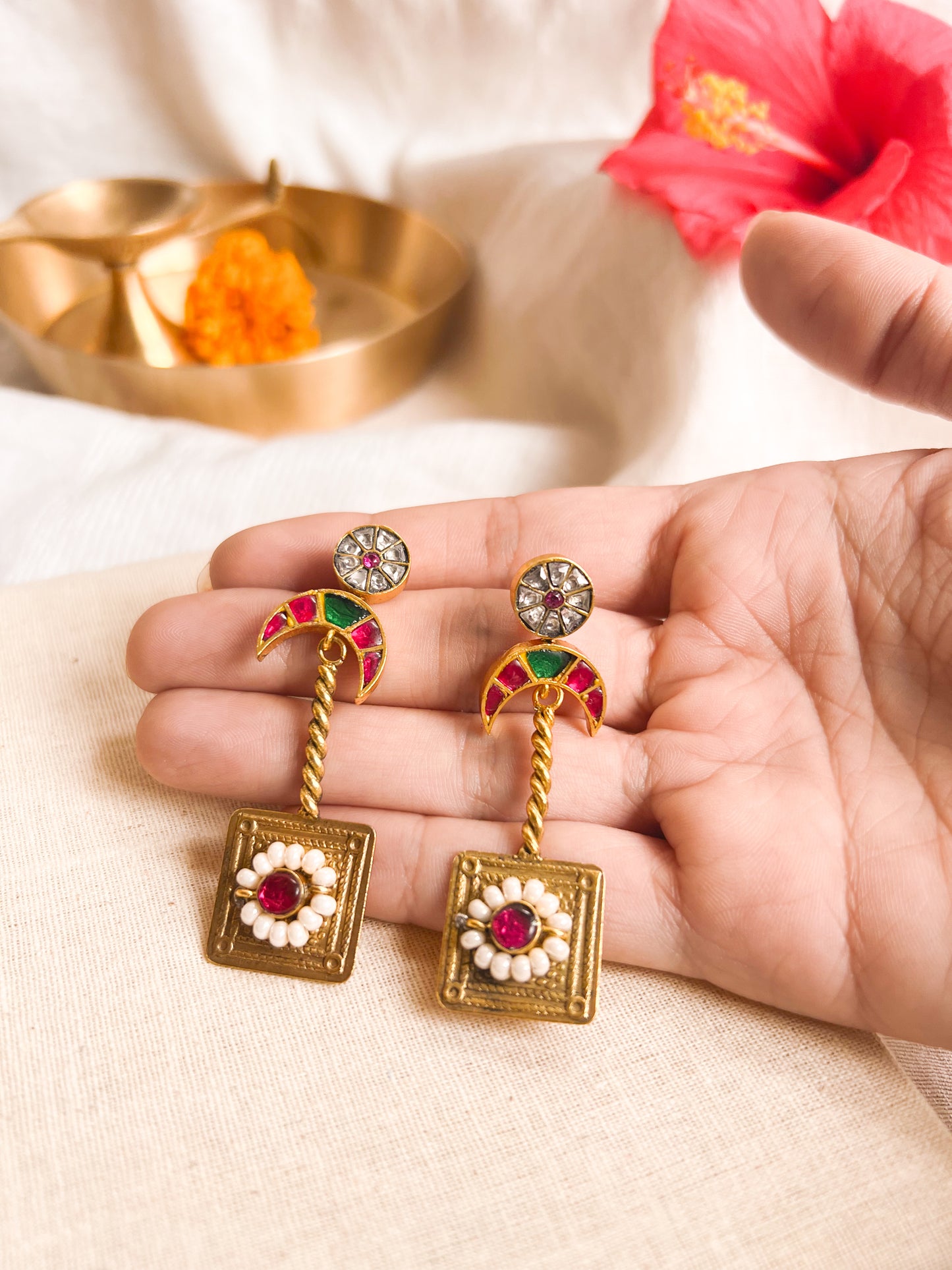 Arunima gold plated silver earring with kundan