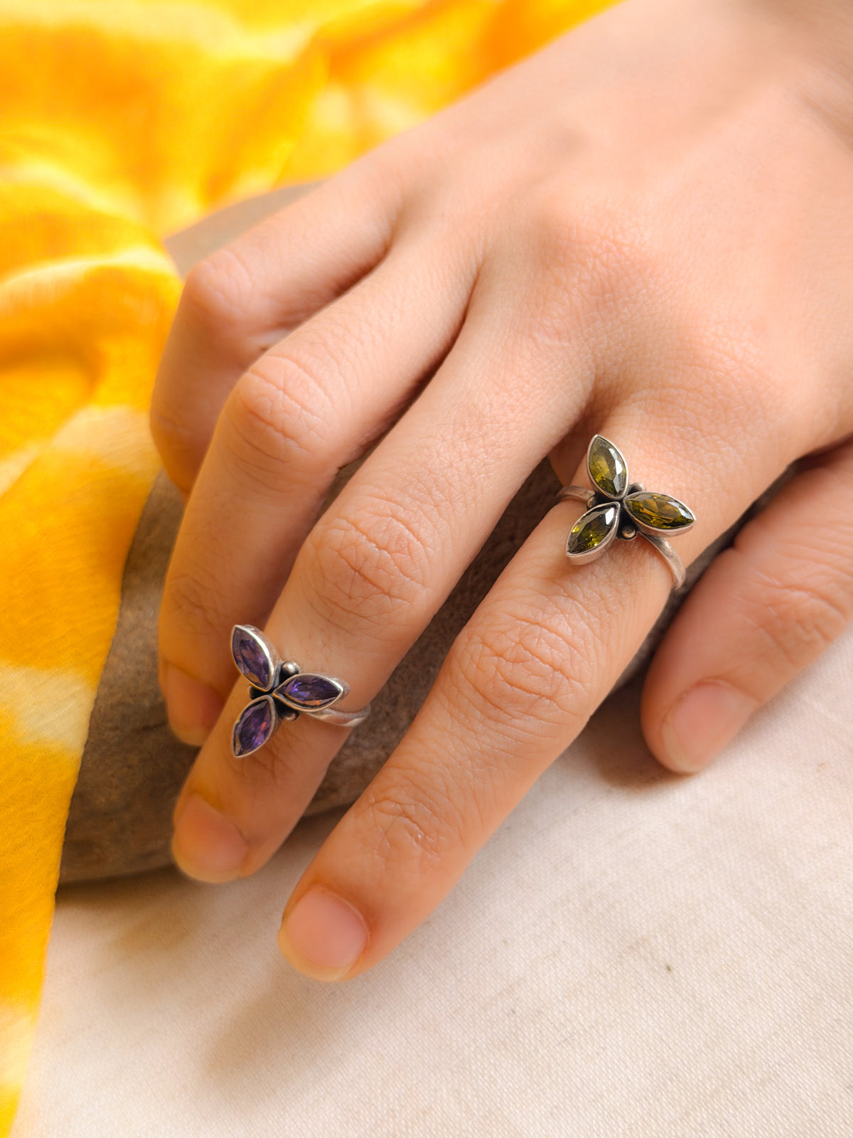 Sitara adjustable midi/finger rings in silver