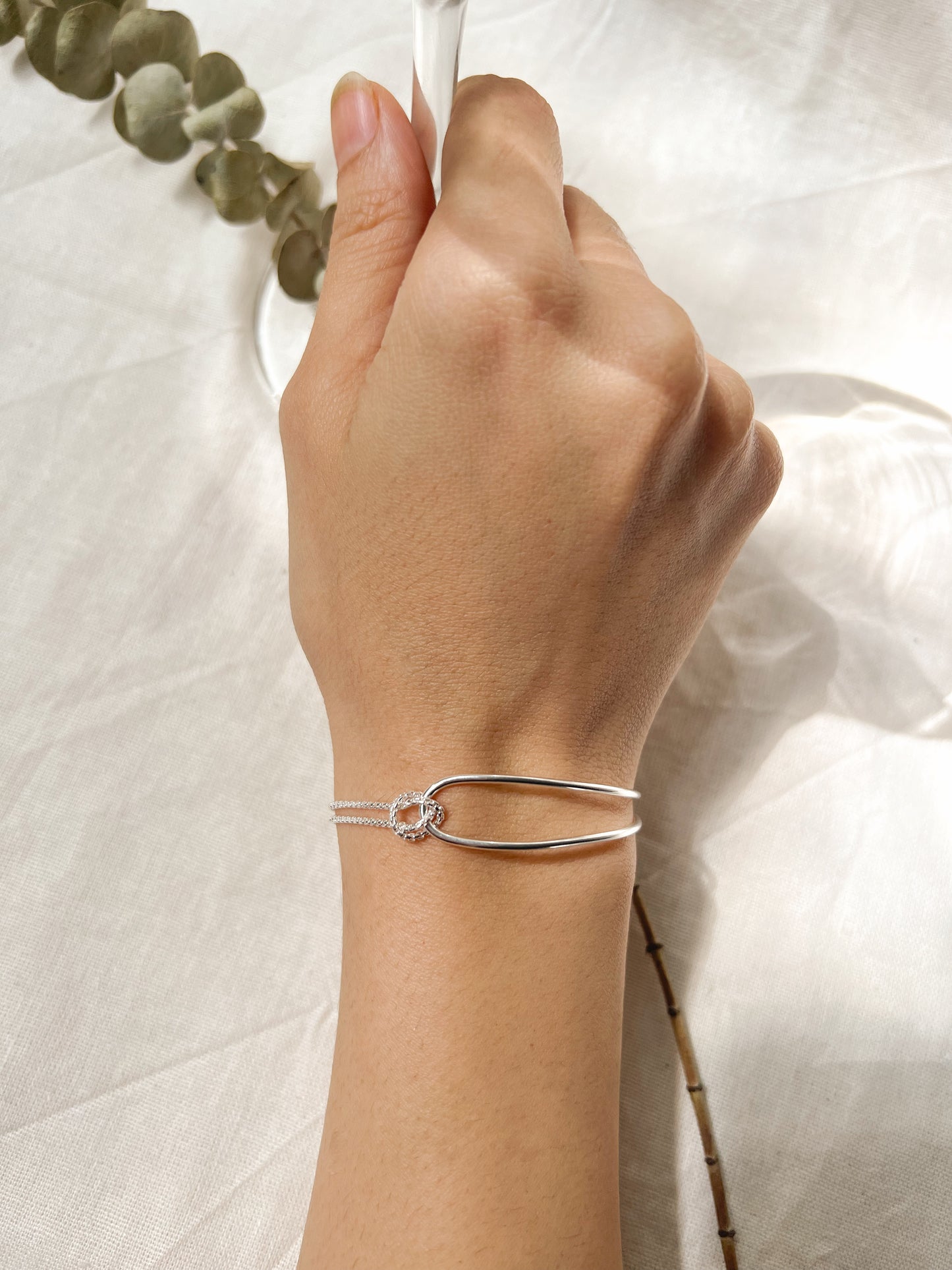 Half moon bracelet in sterling silver