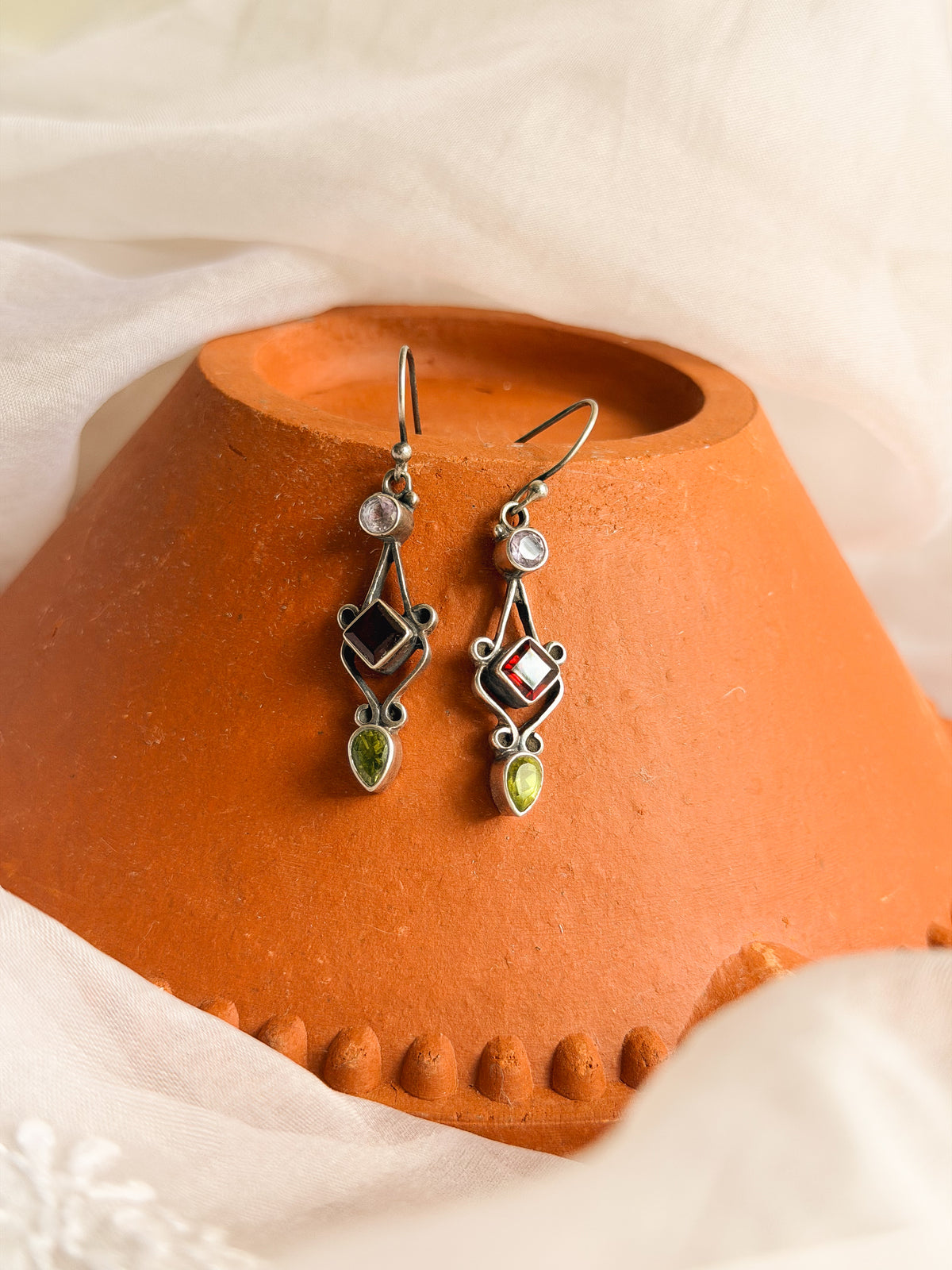 Arka fish hooks with multi stone in silver
