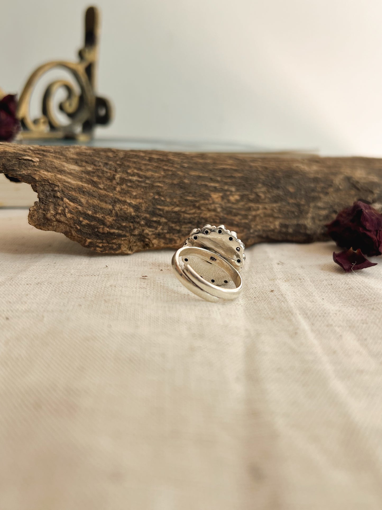 Priyatam silver ring with clear and pink zircons (adjustable)