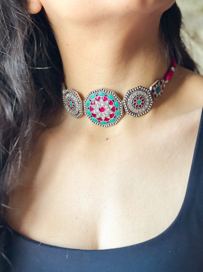 Rangeela choker in silver with intricate kundan work in aqua and rani pink stone