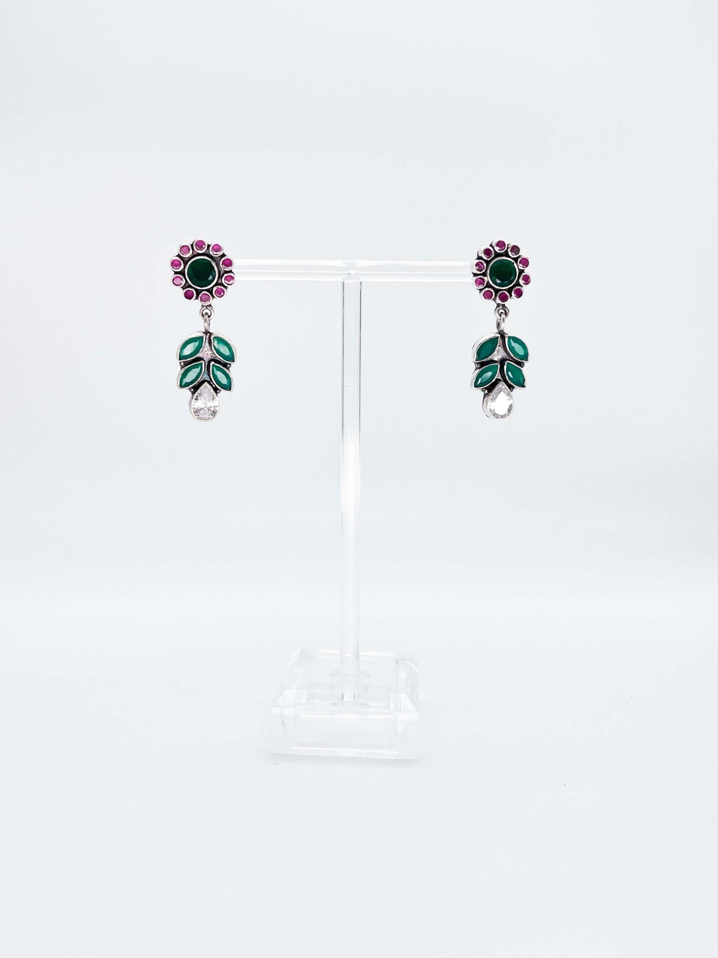 Bela silver eardrops with green and pink glass stone