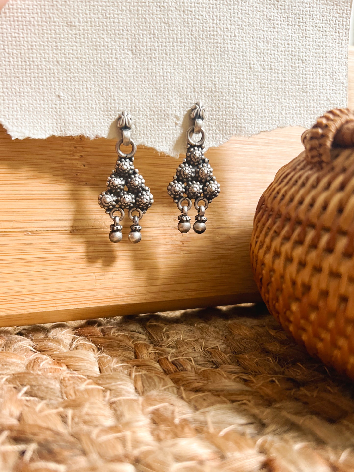 Mini toran earring for everyday in oxidised silver