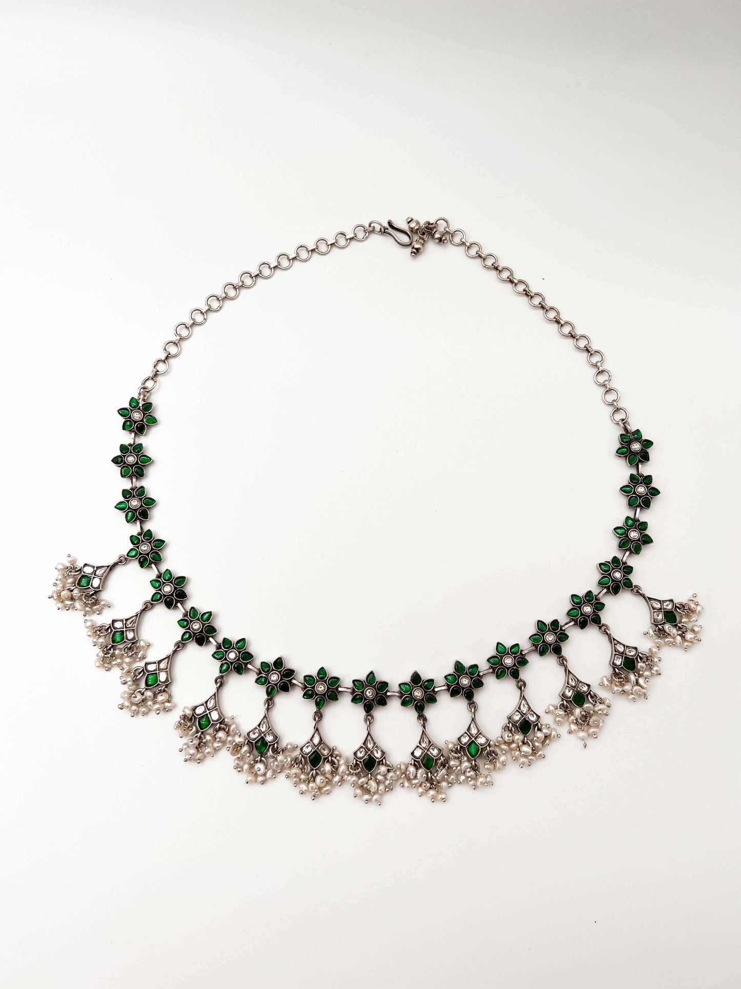 Madhvi emerald green kundan necklace set