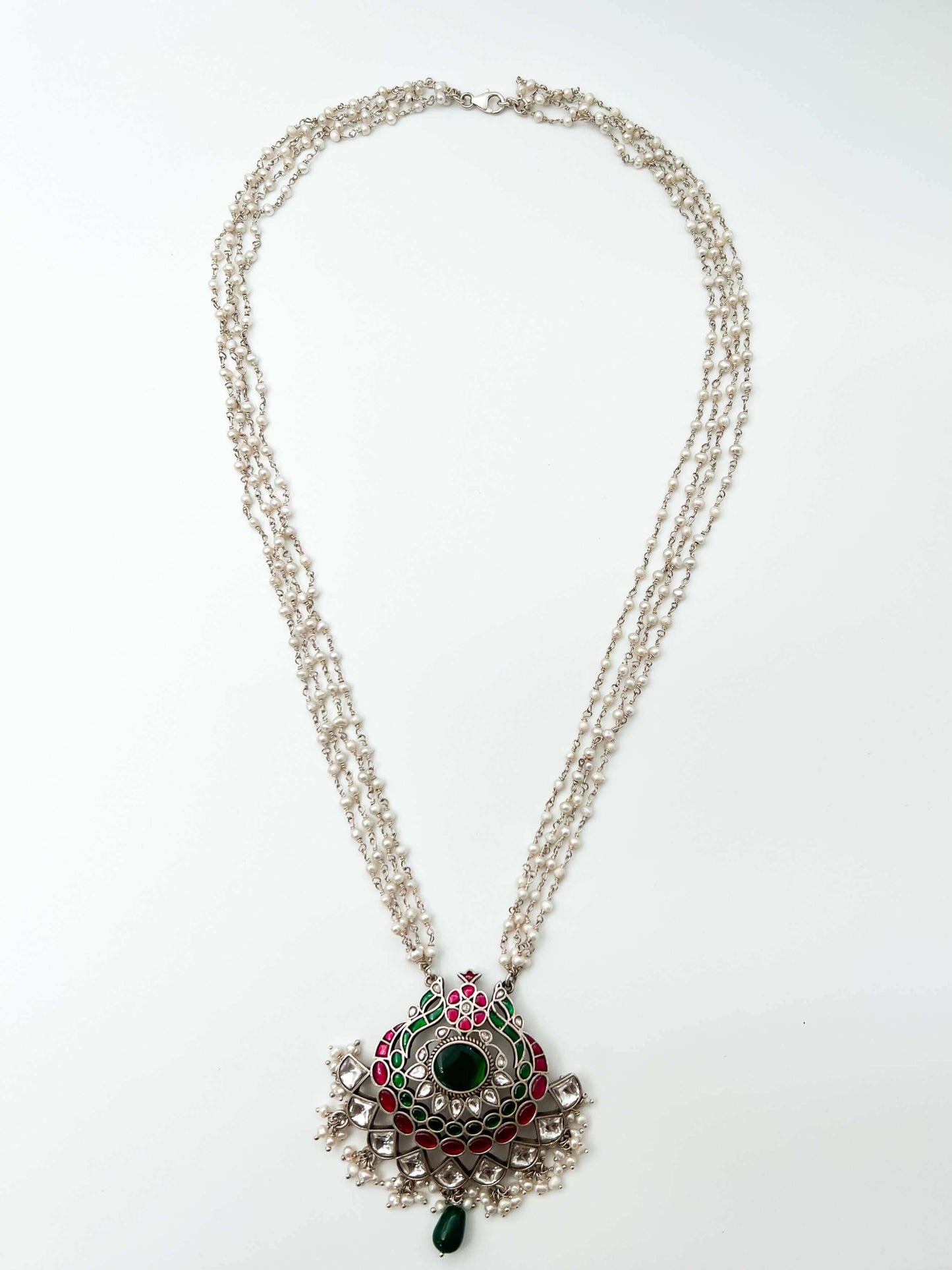 Veera pendant necklace set in kundan with pearl strings