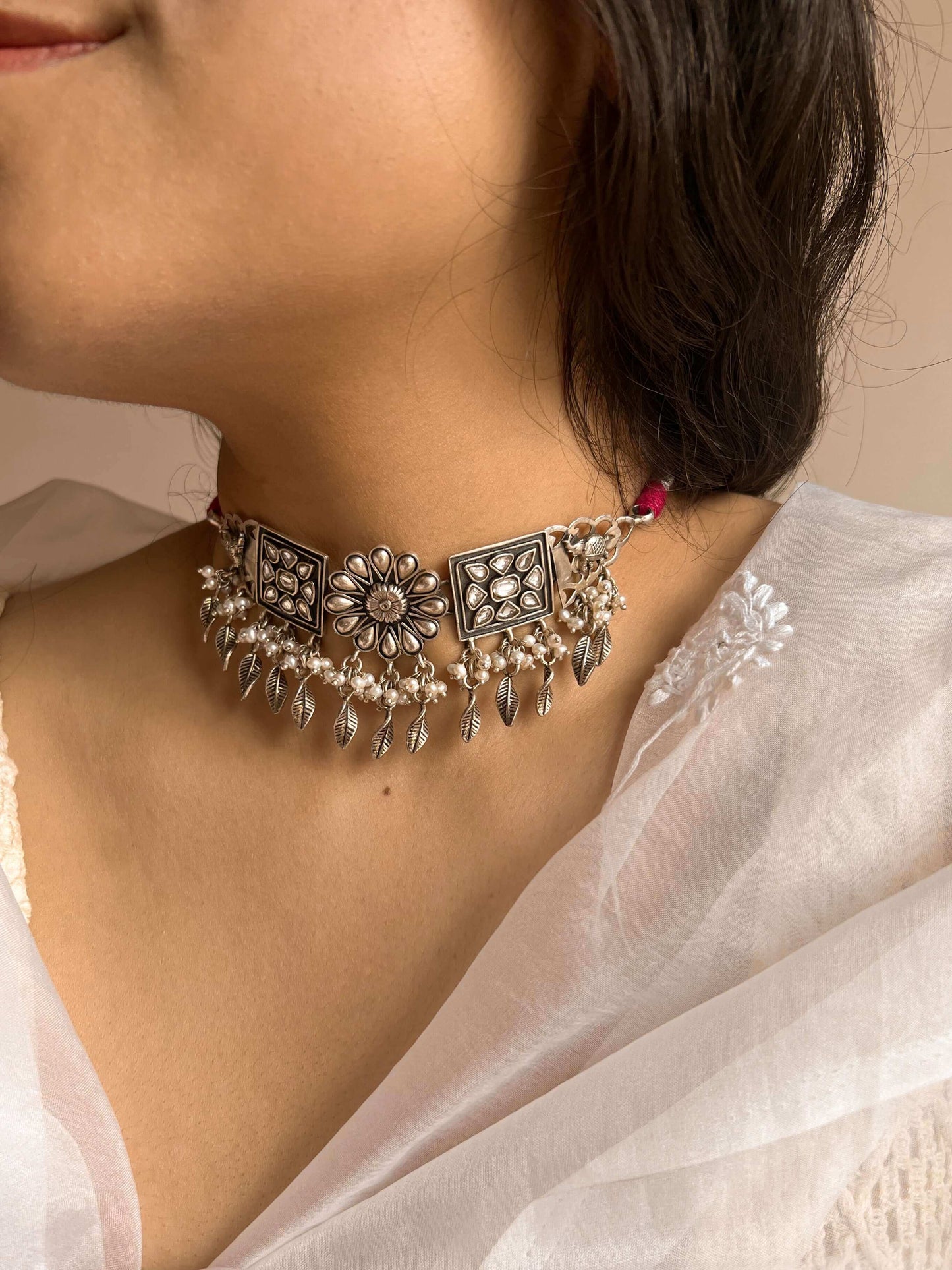 Aloka silver necklace with kundan and pearl detail
