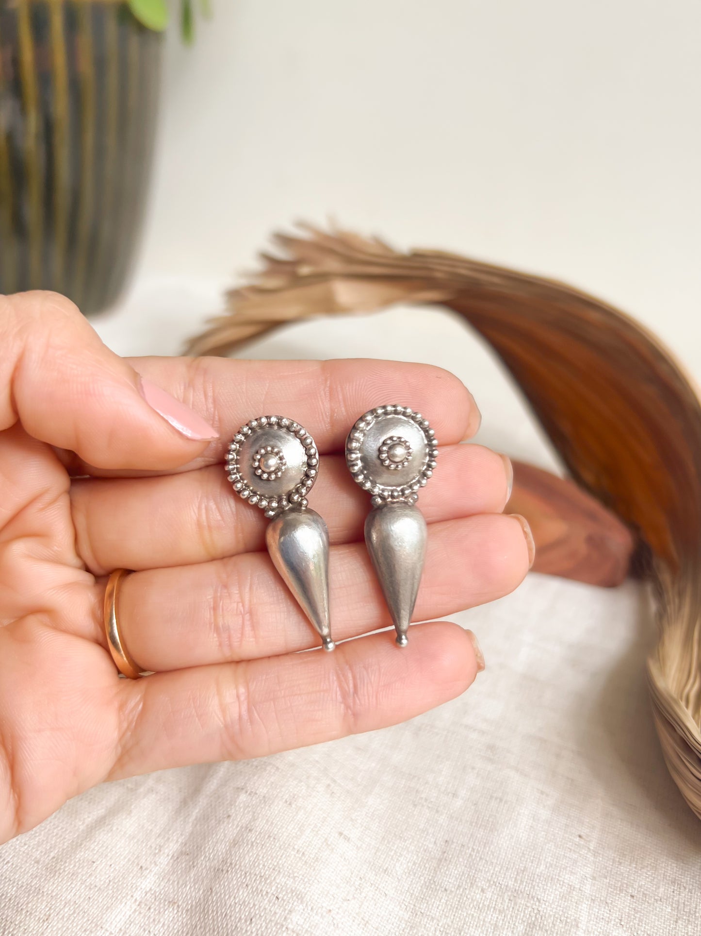 Indra oxidised sterling silver pushback studs