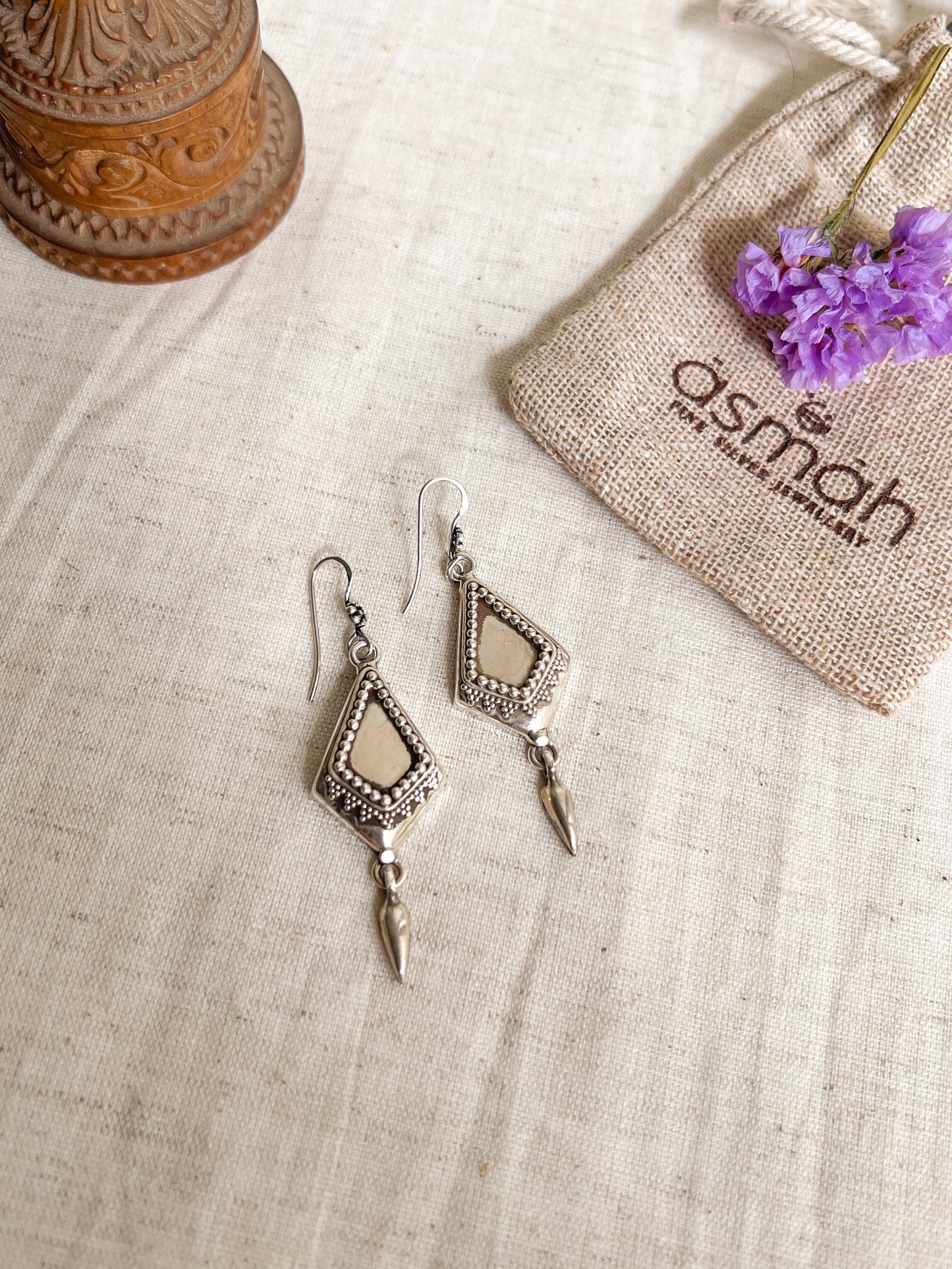Mahira classic silver fish hook earrings